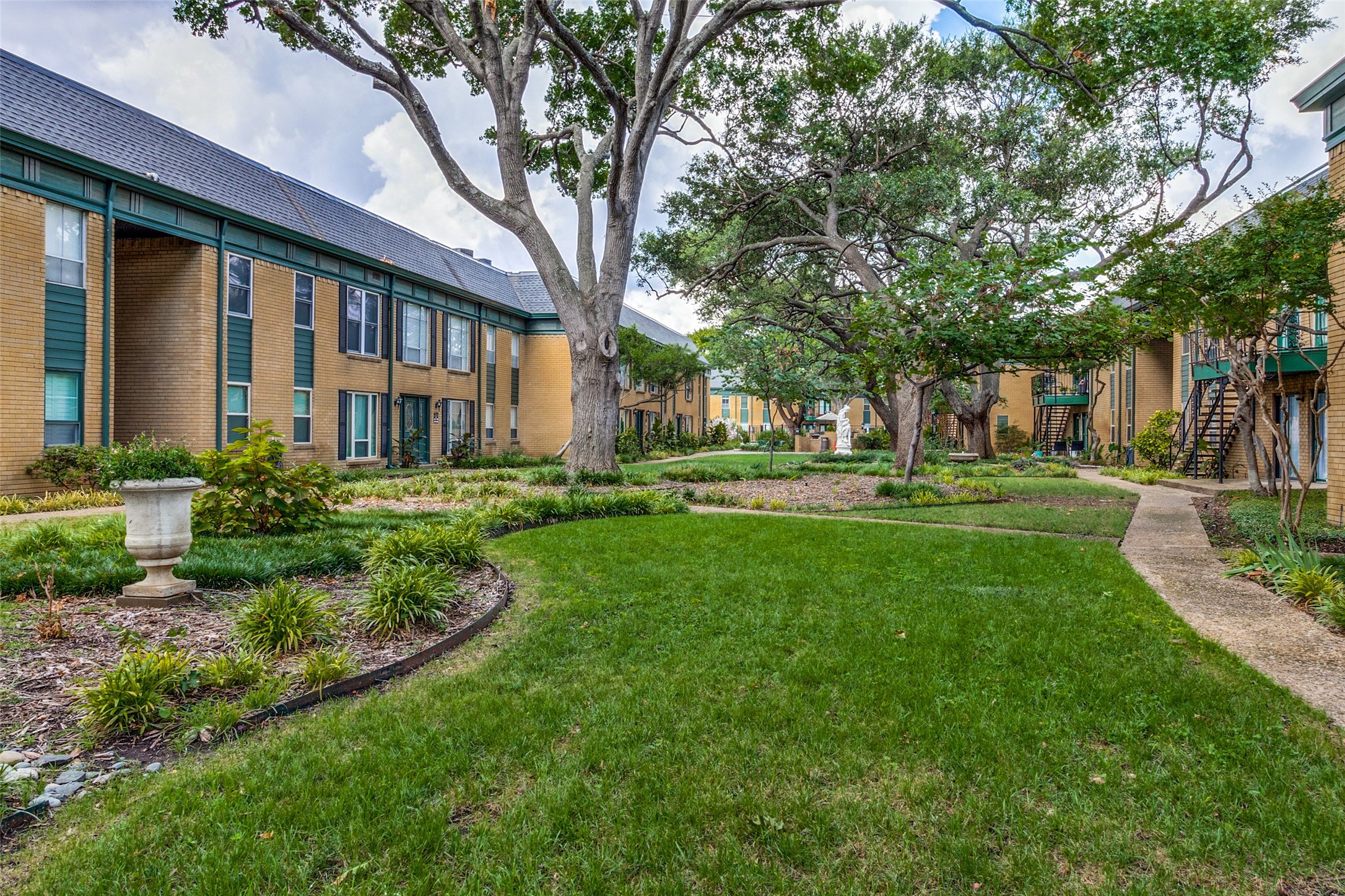 4811 Skillman Street 111