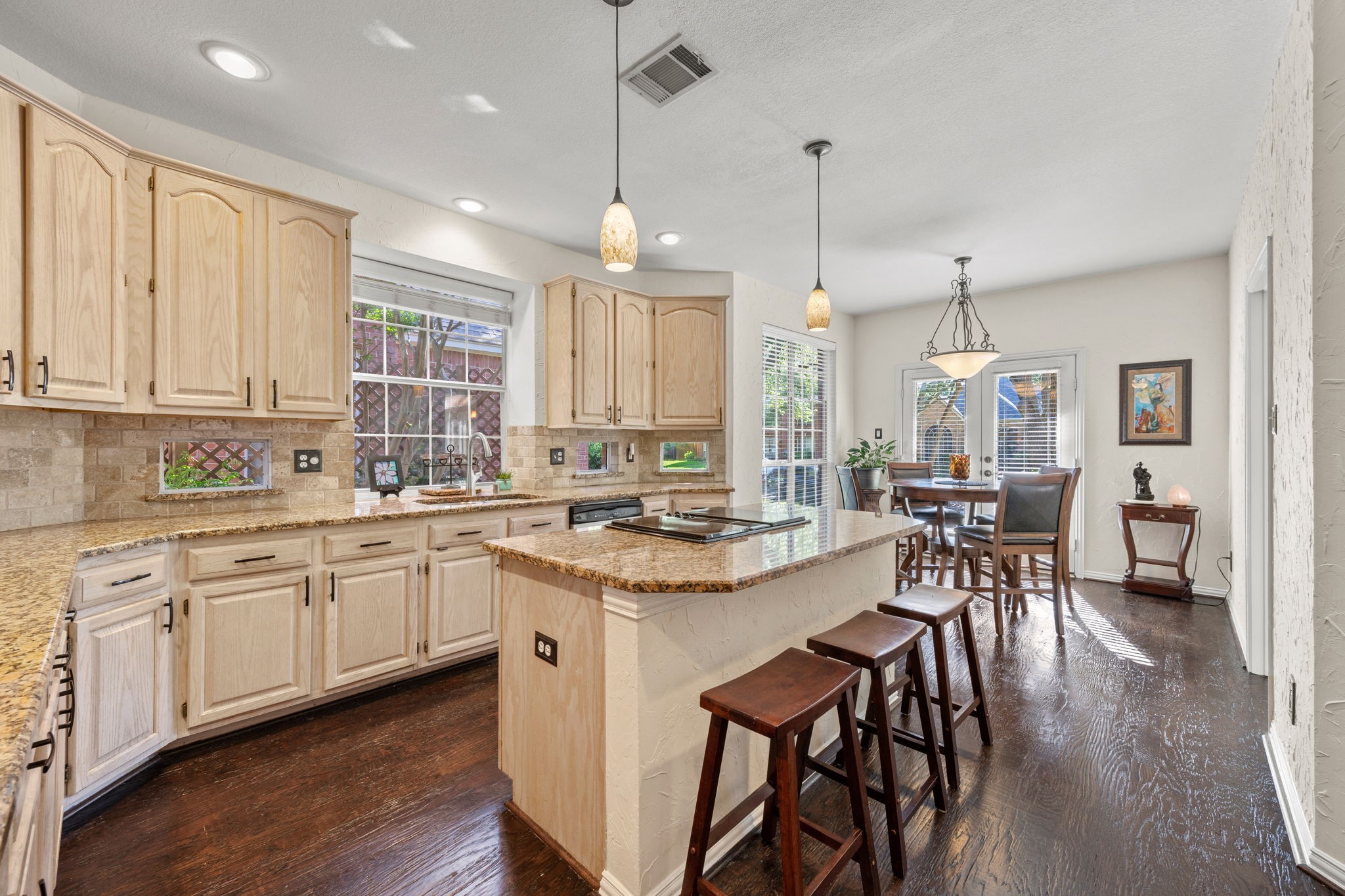 6740 Patrick Lane