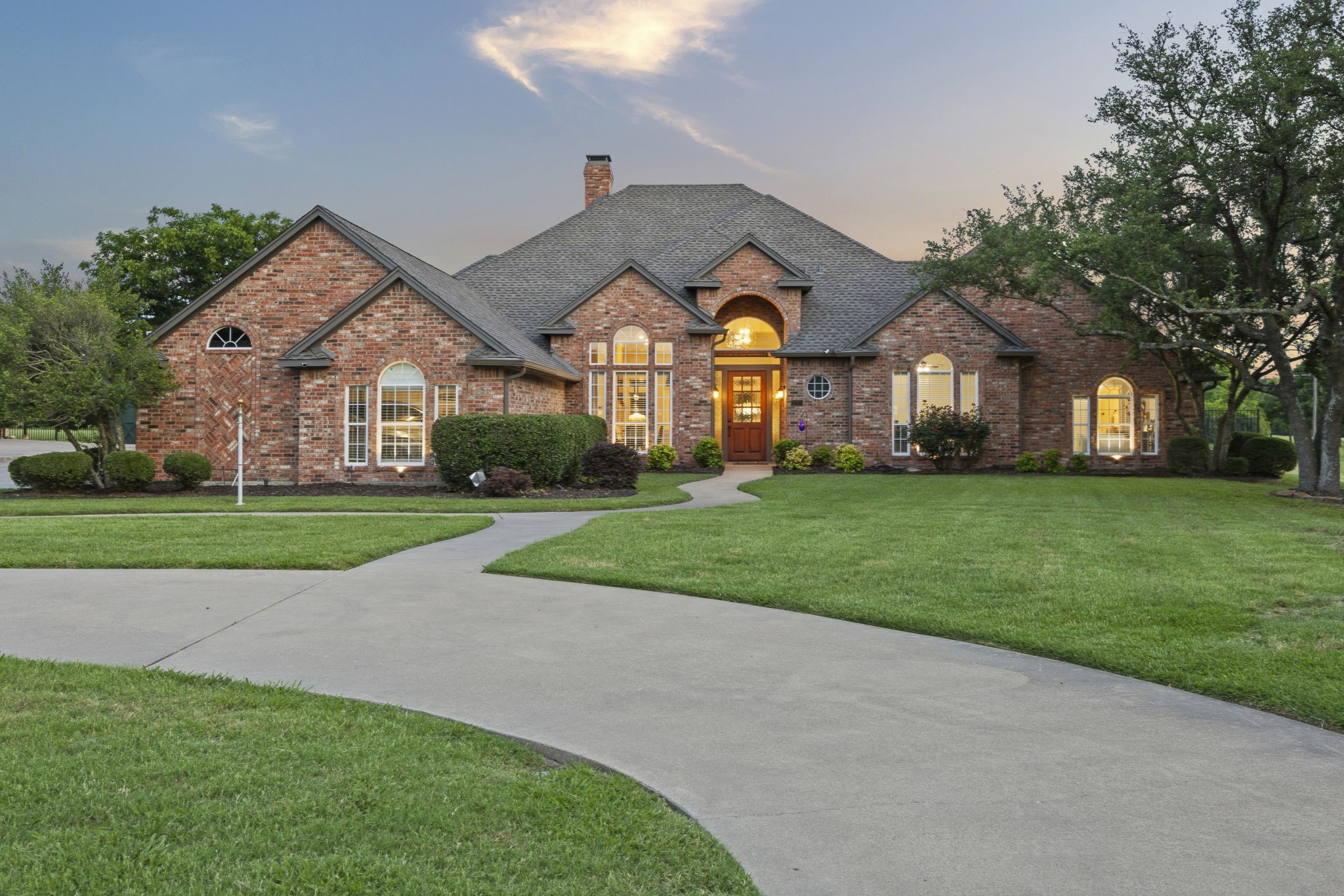 220 Sunray Lane