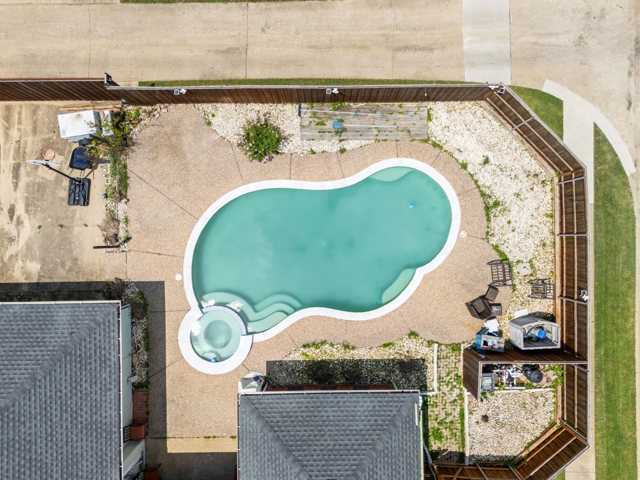 2307 Honeysuckle Drive