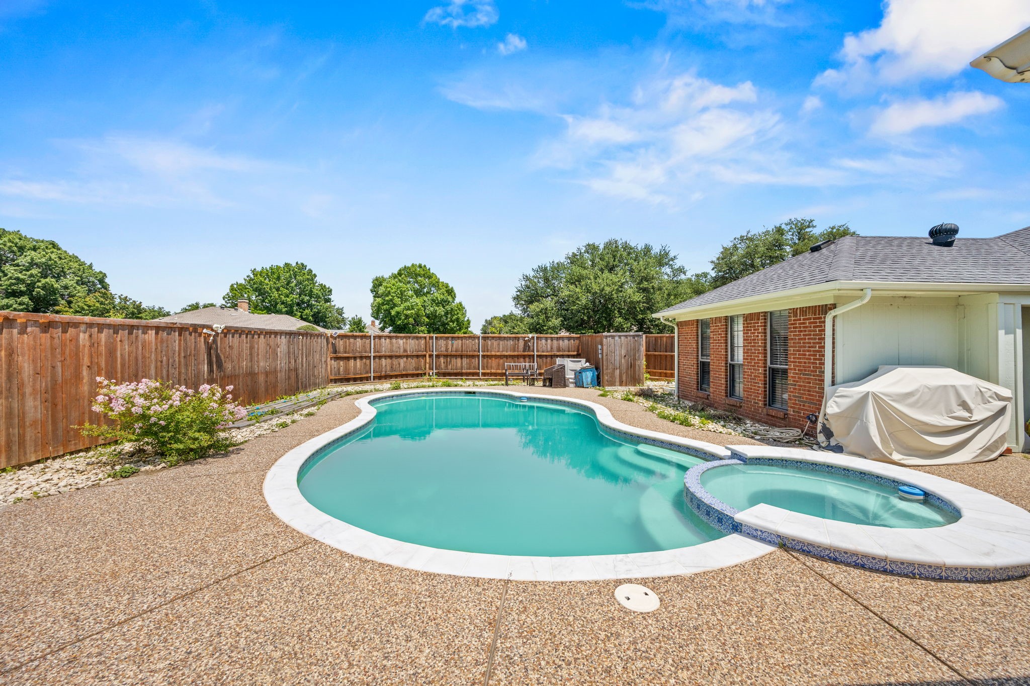 2307 Honeysuckle Drive
