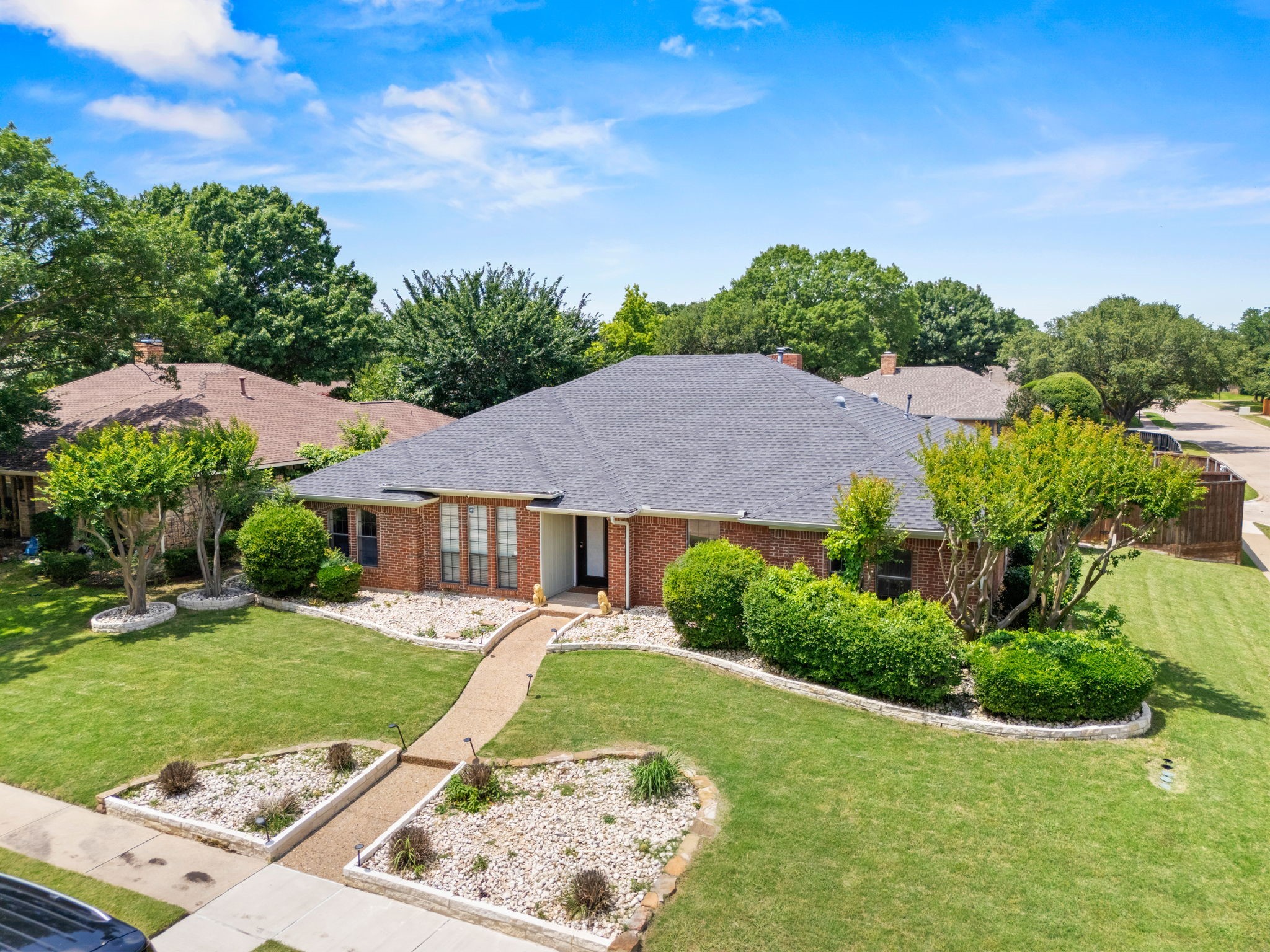 2307 Honeysuckle Drive