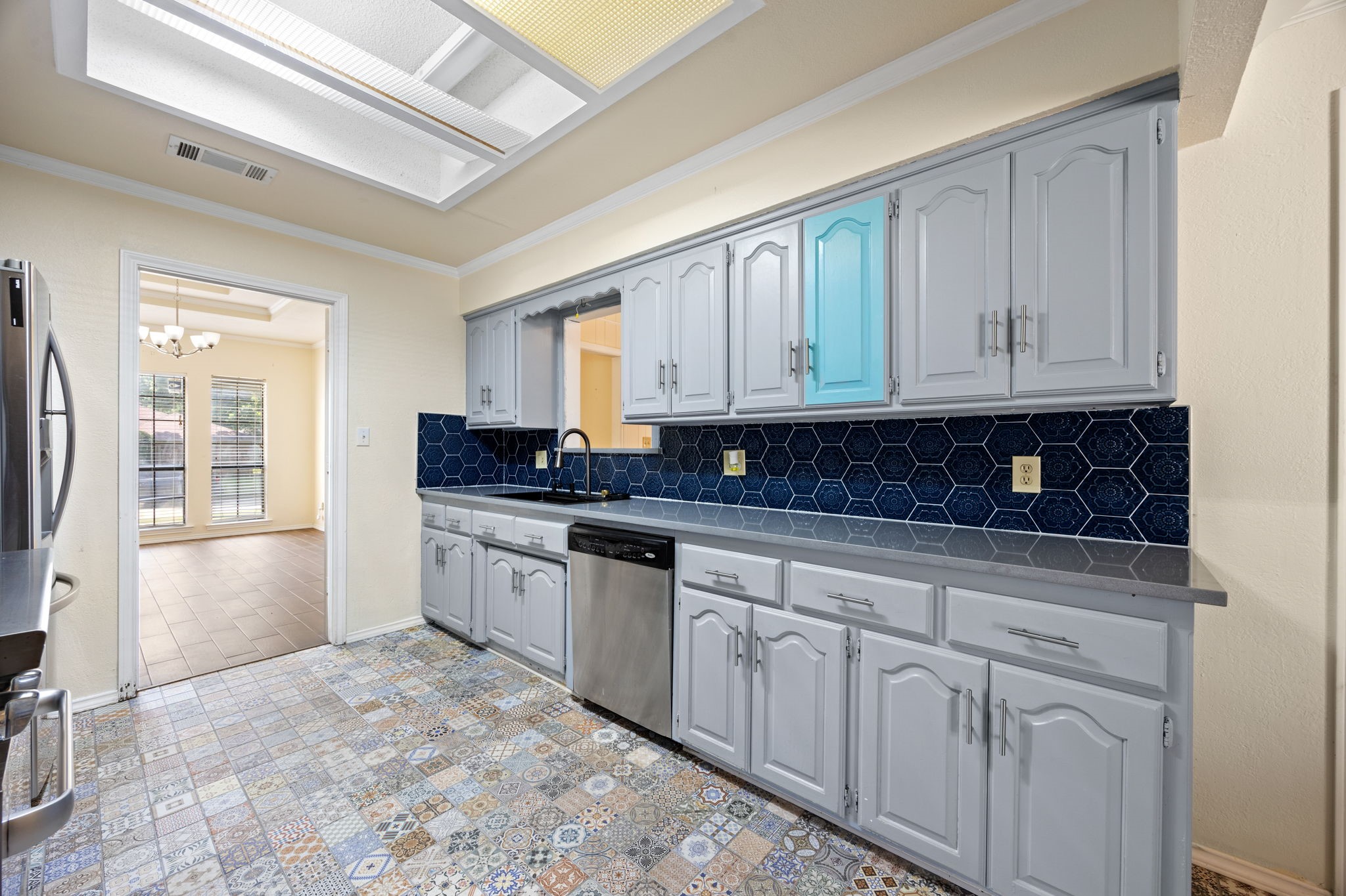 2307 Honeysuckle Drive
