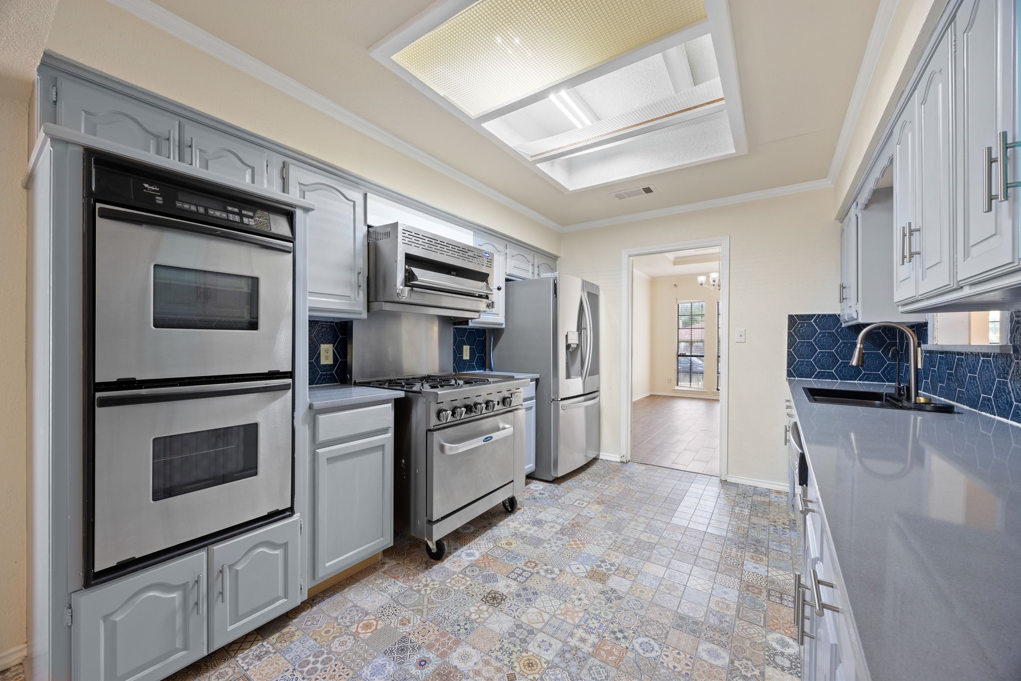 2307 Honeysuckle Drive