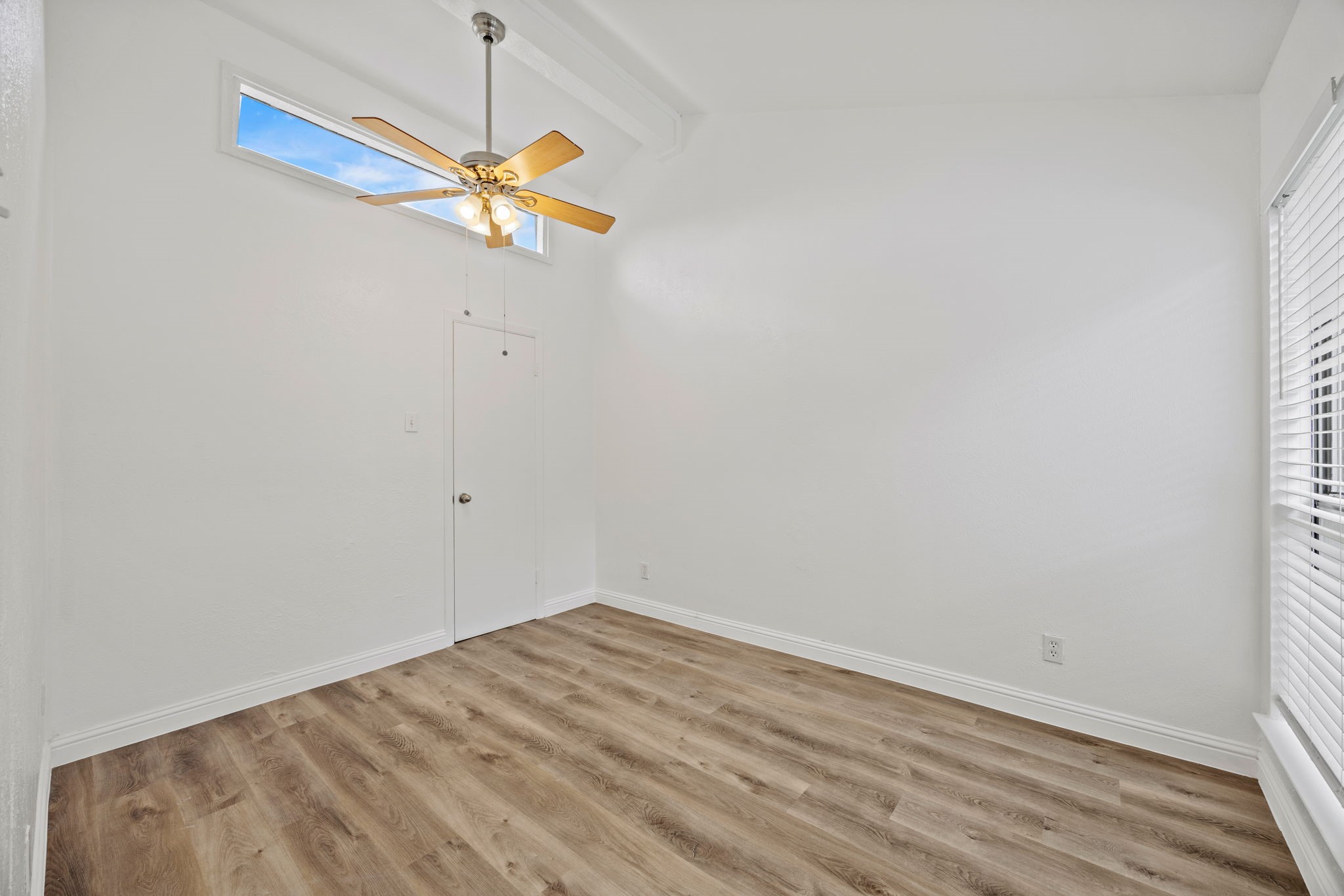 3101 Golden Oak