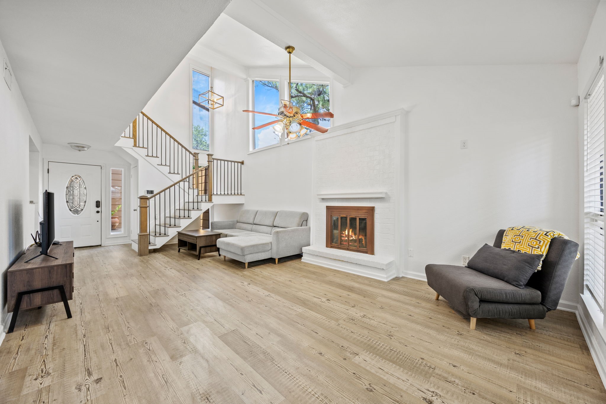 3101 Golden Oak