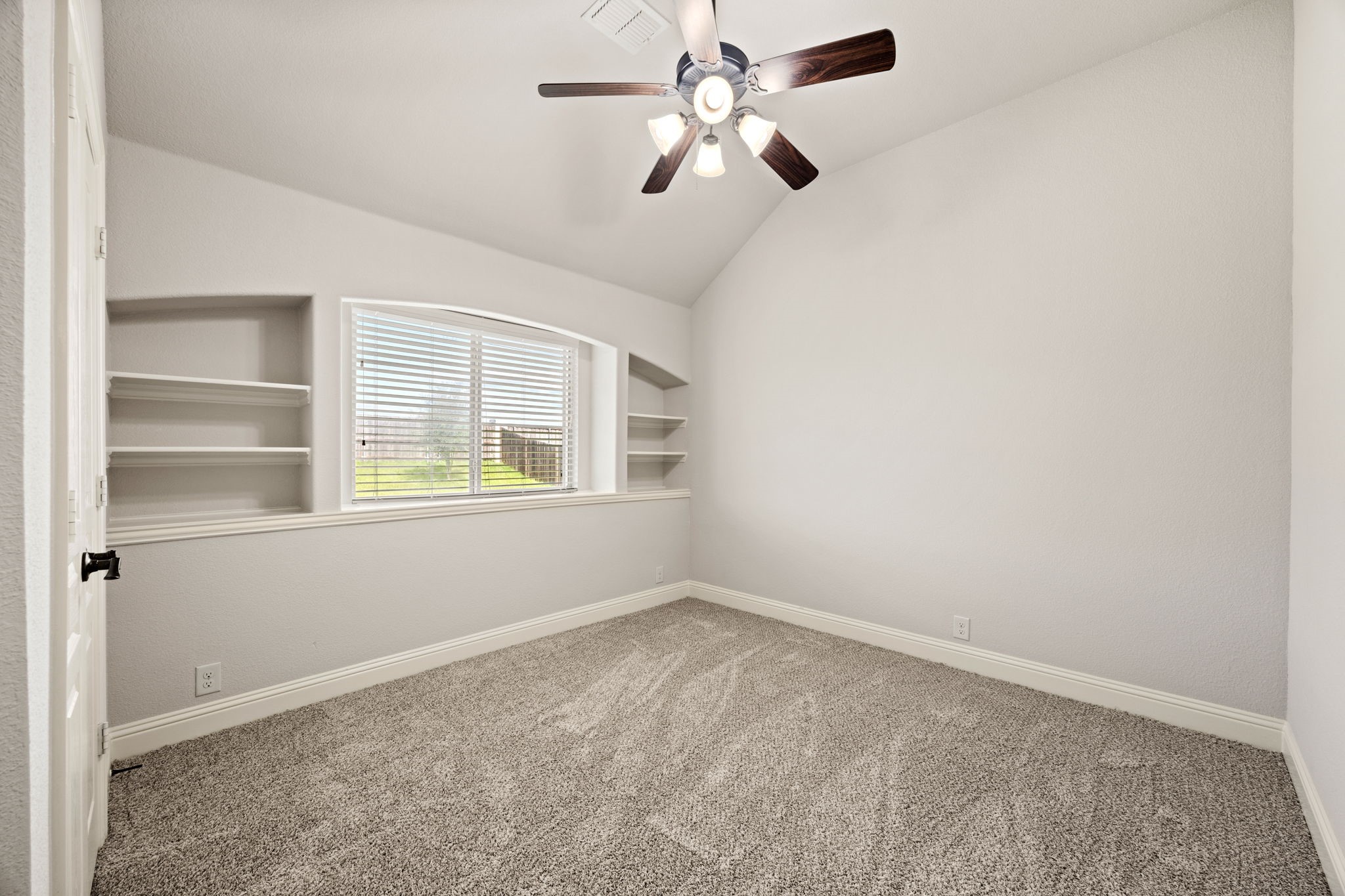 1020 Broken Wheel Trail