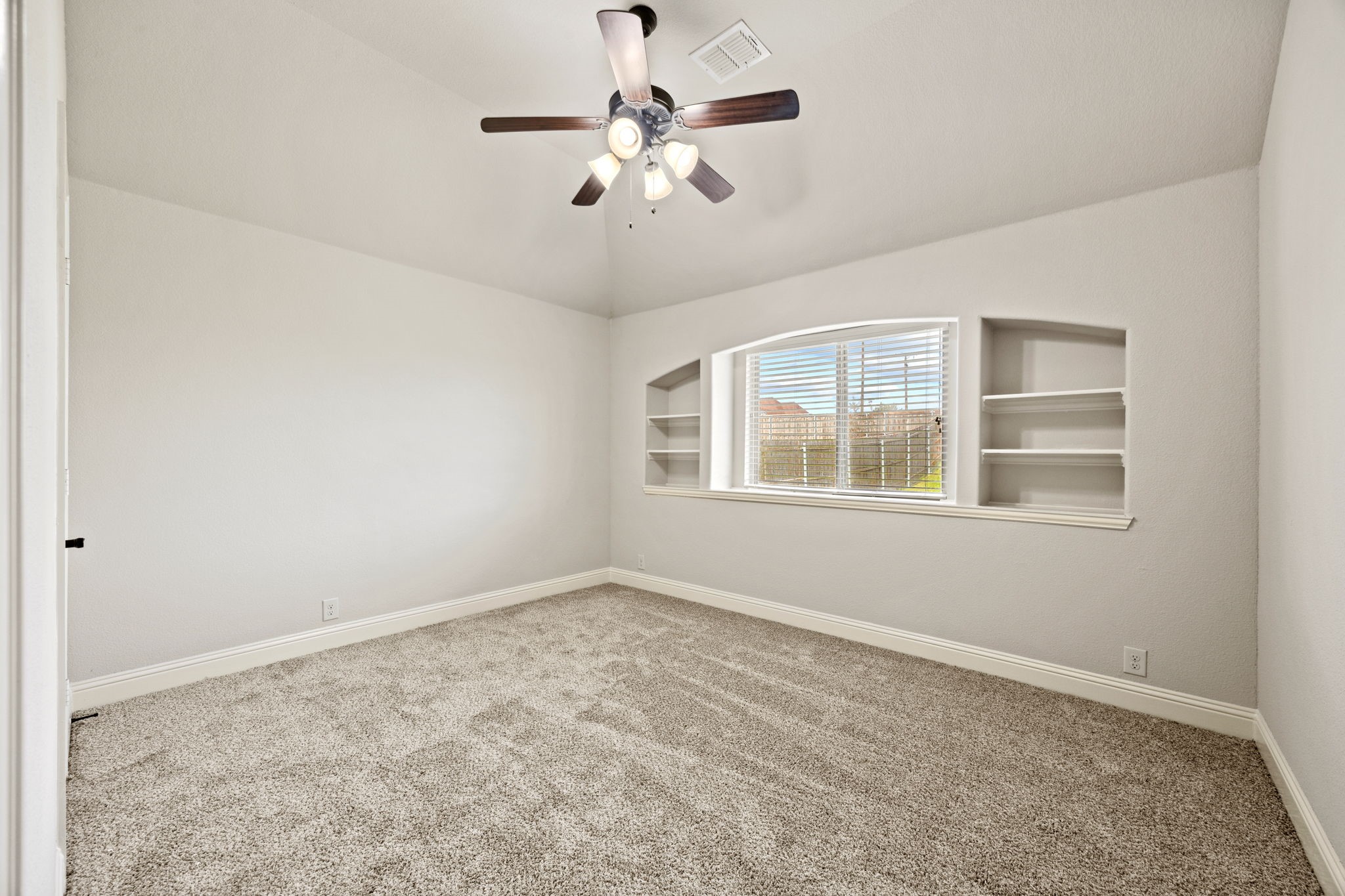 1020 Broken Wheel Trail