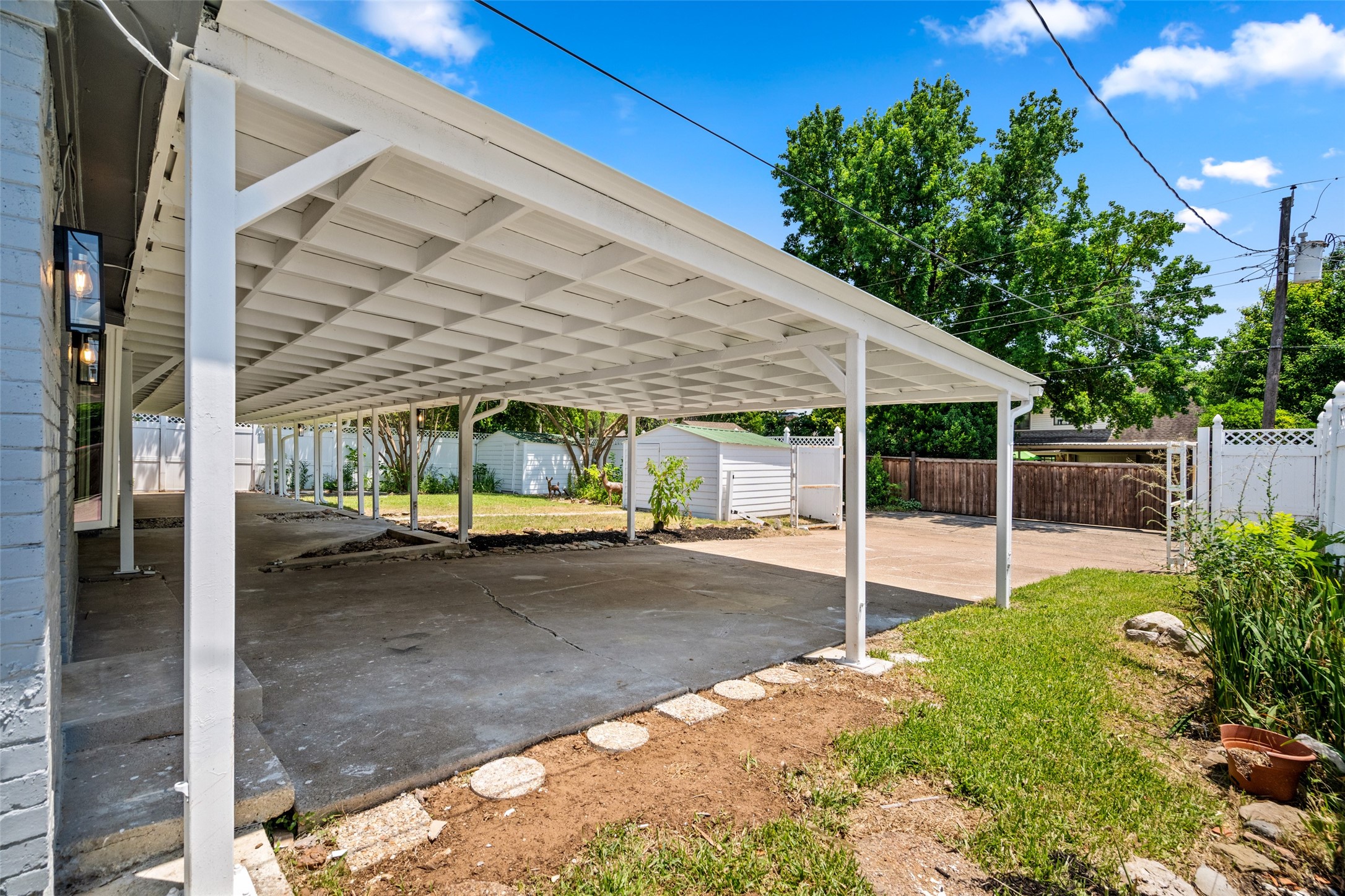 3542 Chellen Drive