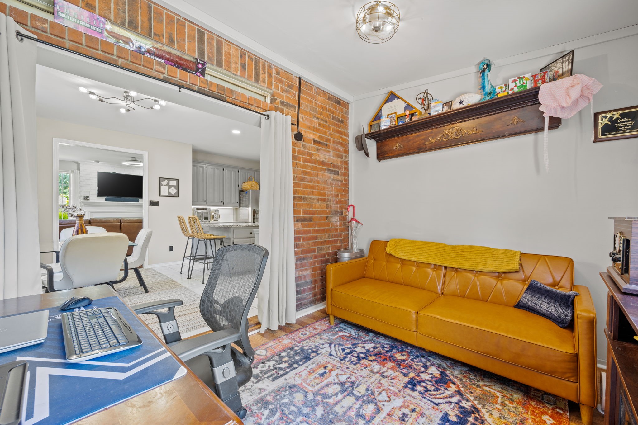 8722 Bayshore Lane