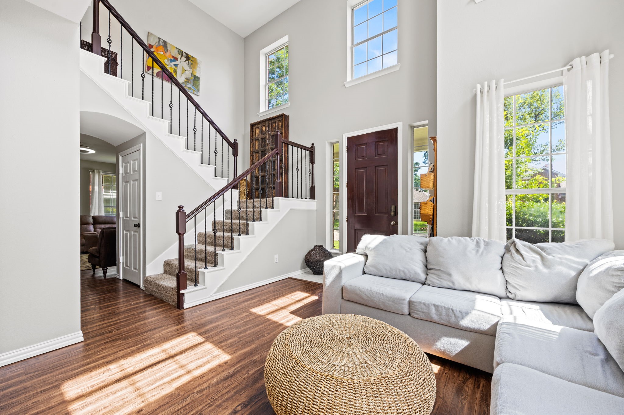 8722 Bayshore Lane