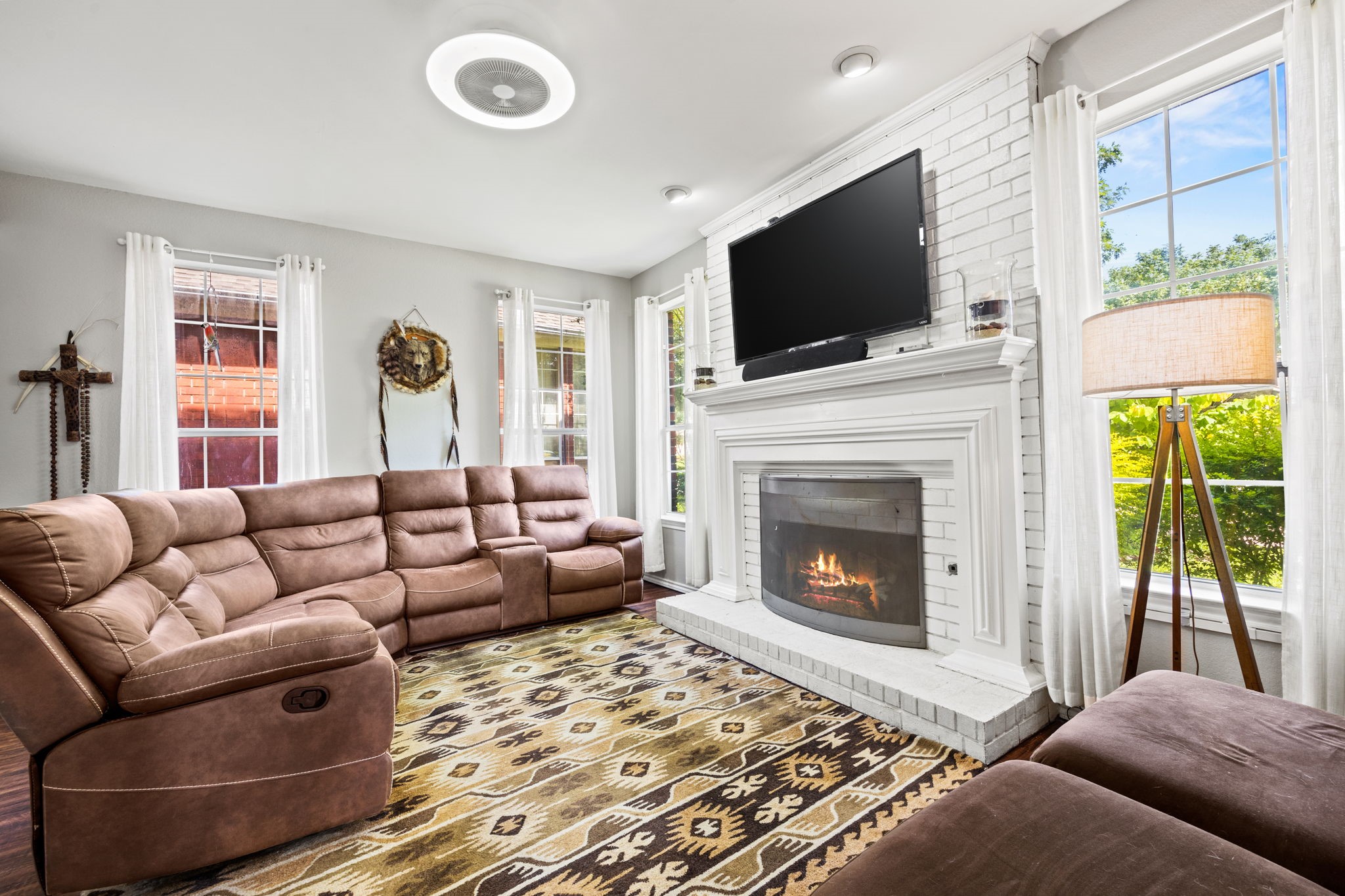 8722 Bayshore Lane
