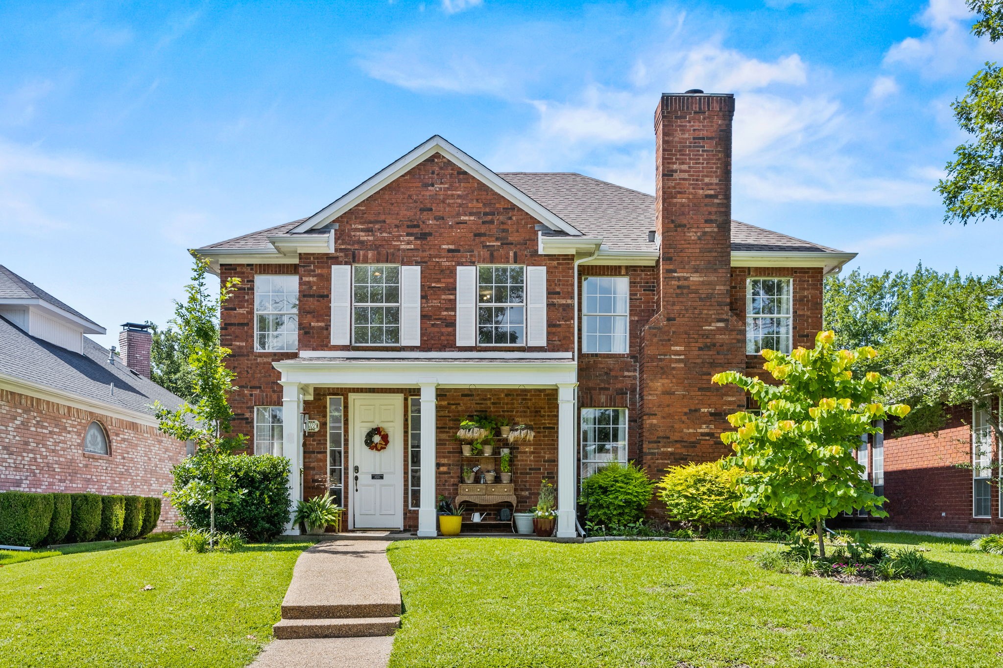 8722 Bayshore Lane
