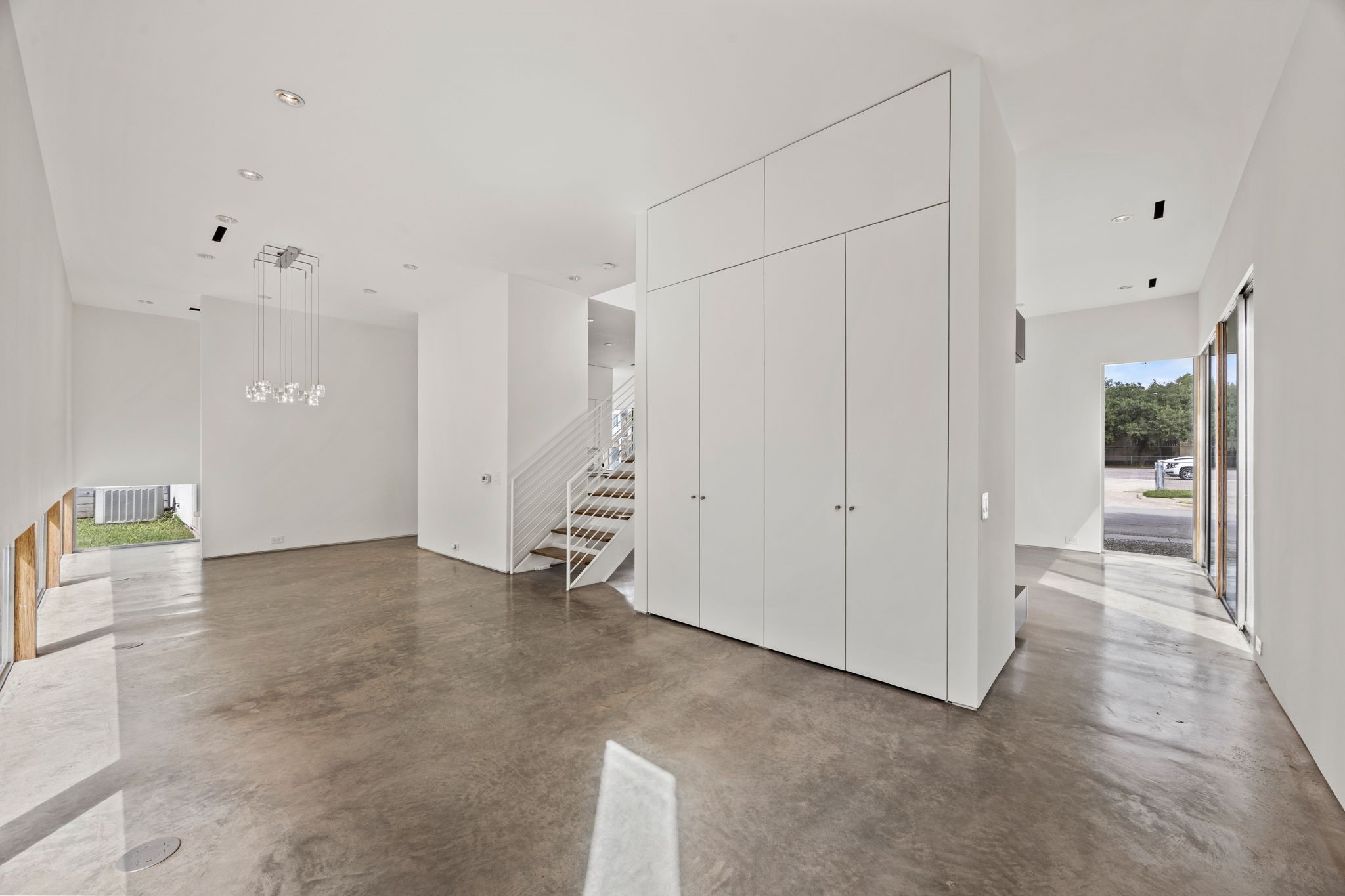 2223 Annex Avenue