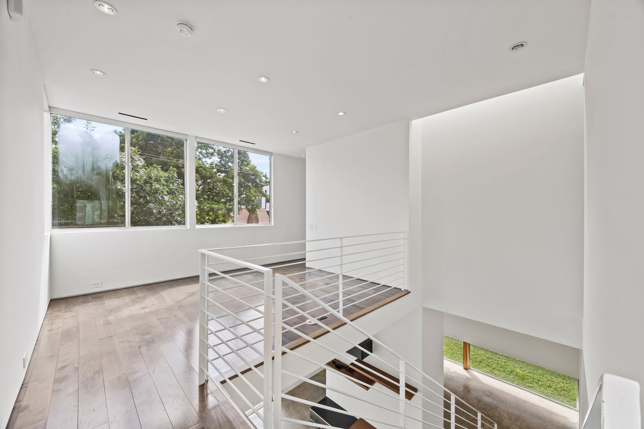 2223 Annex Avenue