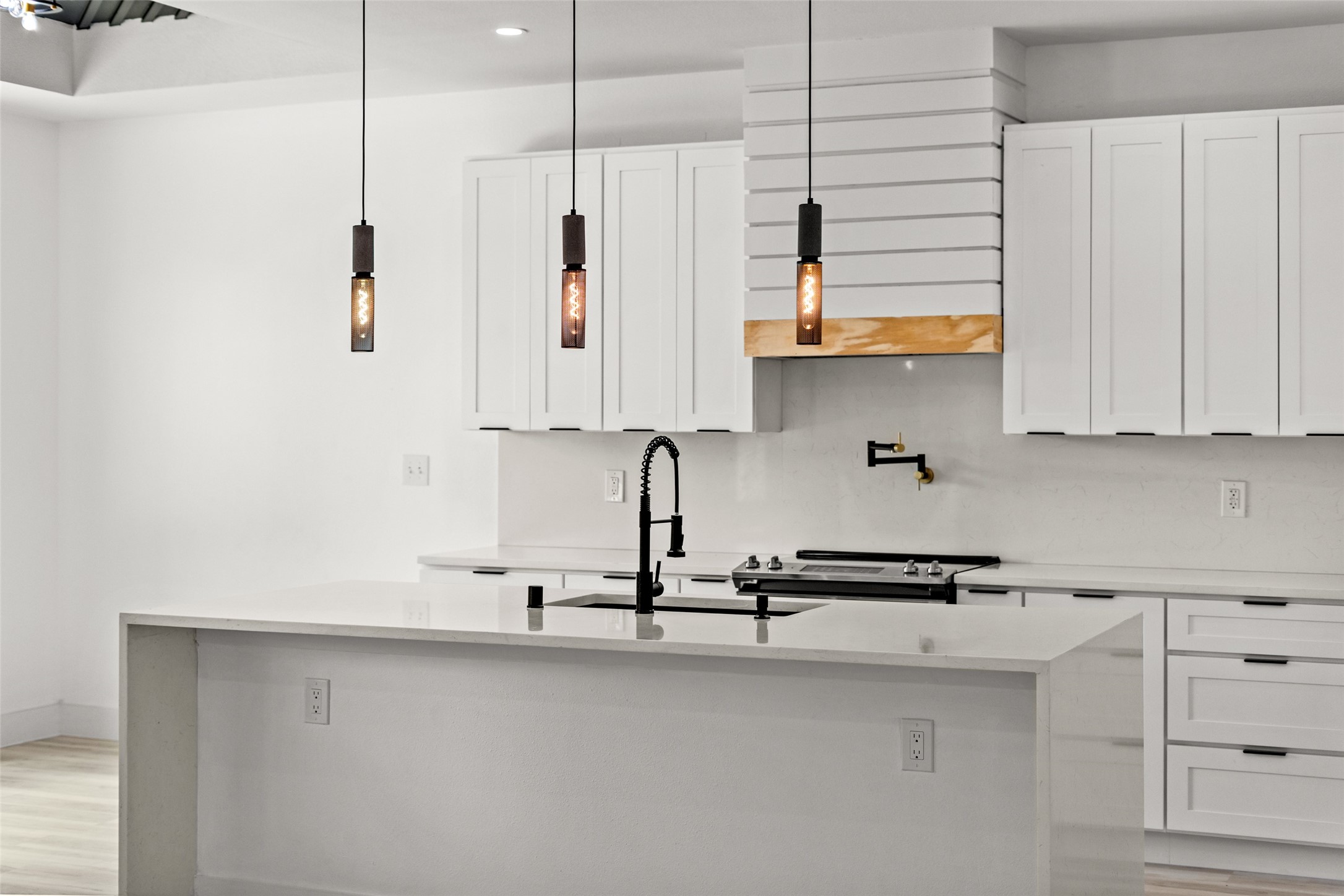 1017 Cedarcrest Drive