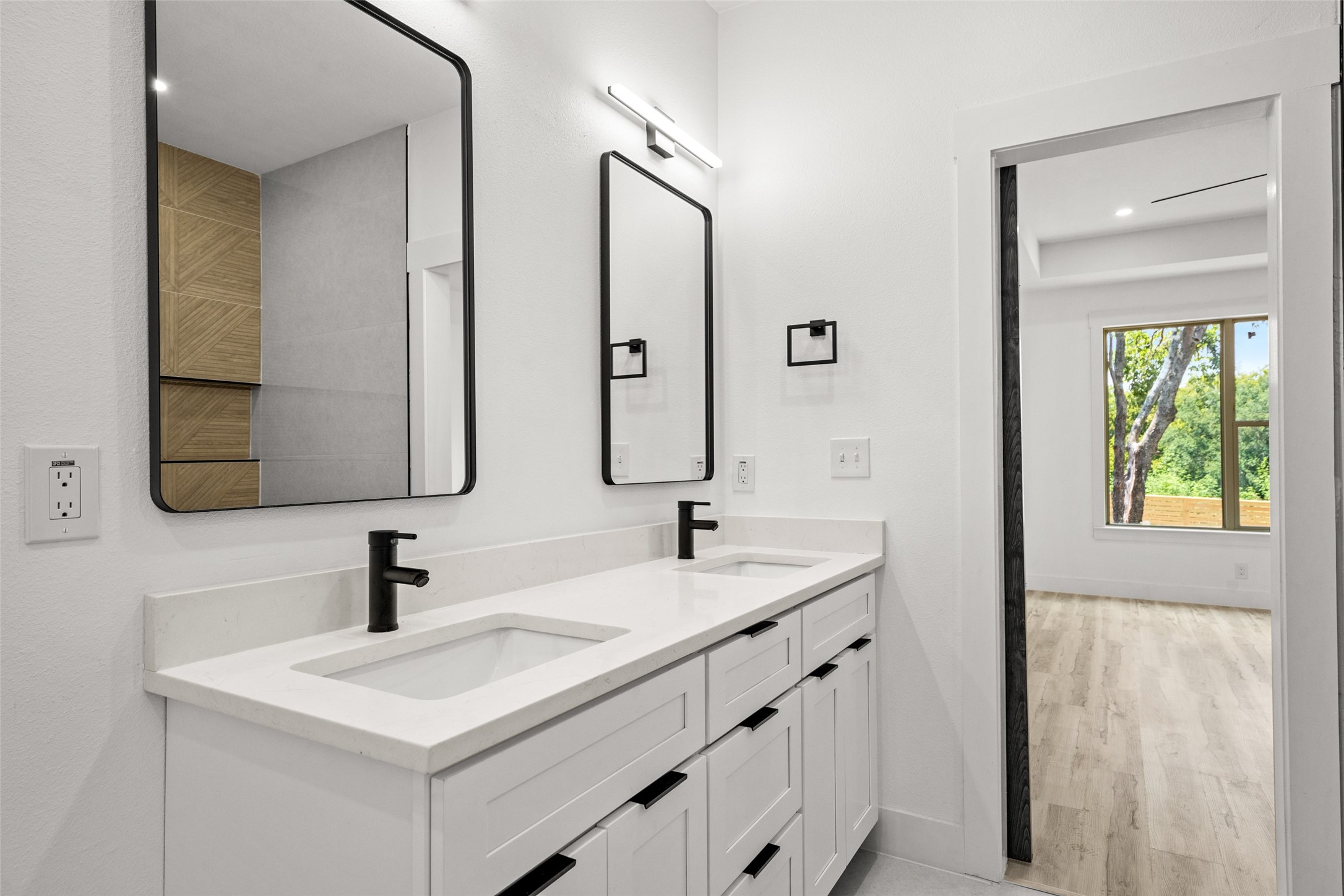 1017 Cedarcrest Drive