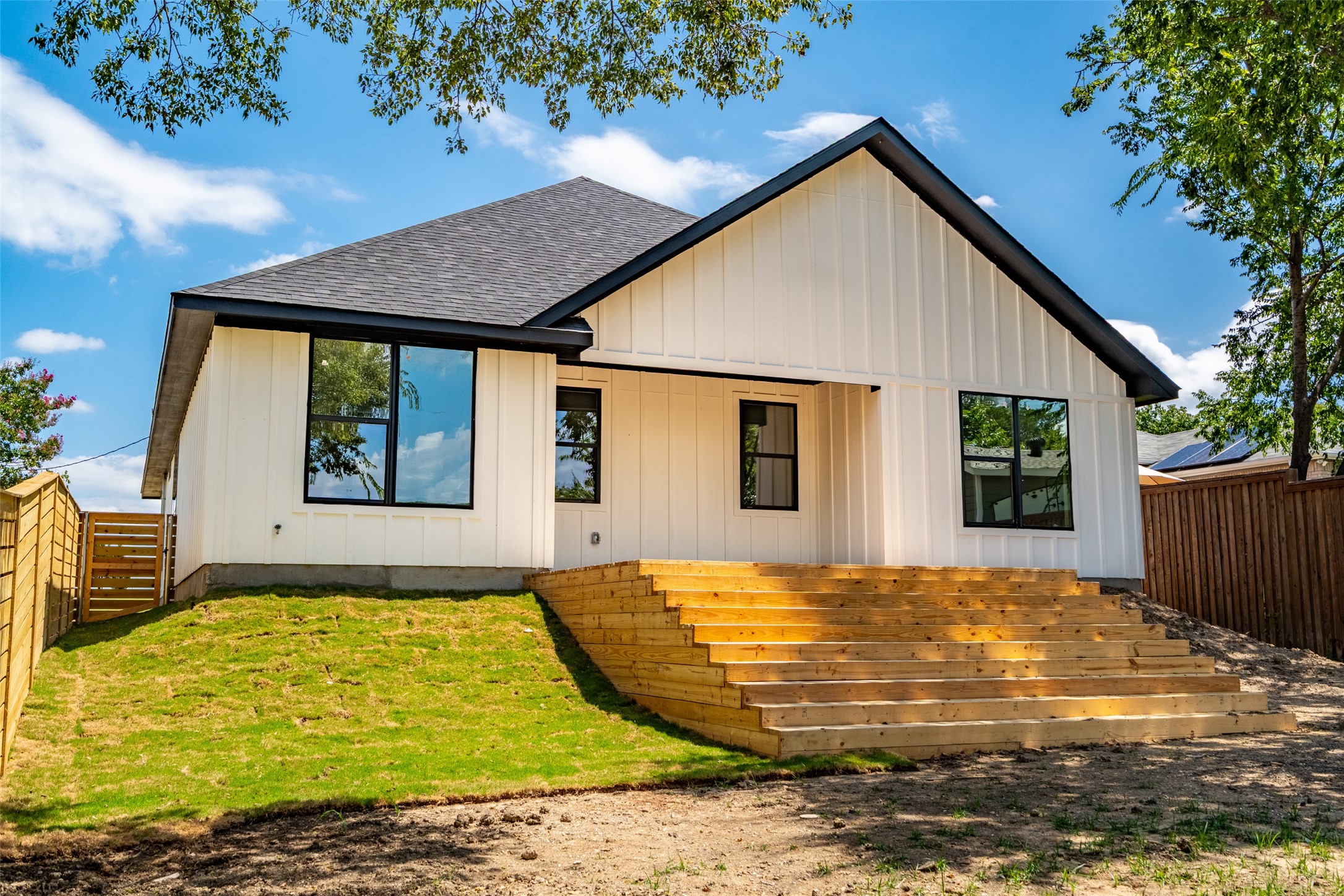 1017 Cedarcrest Drive