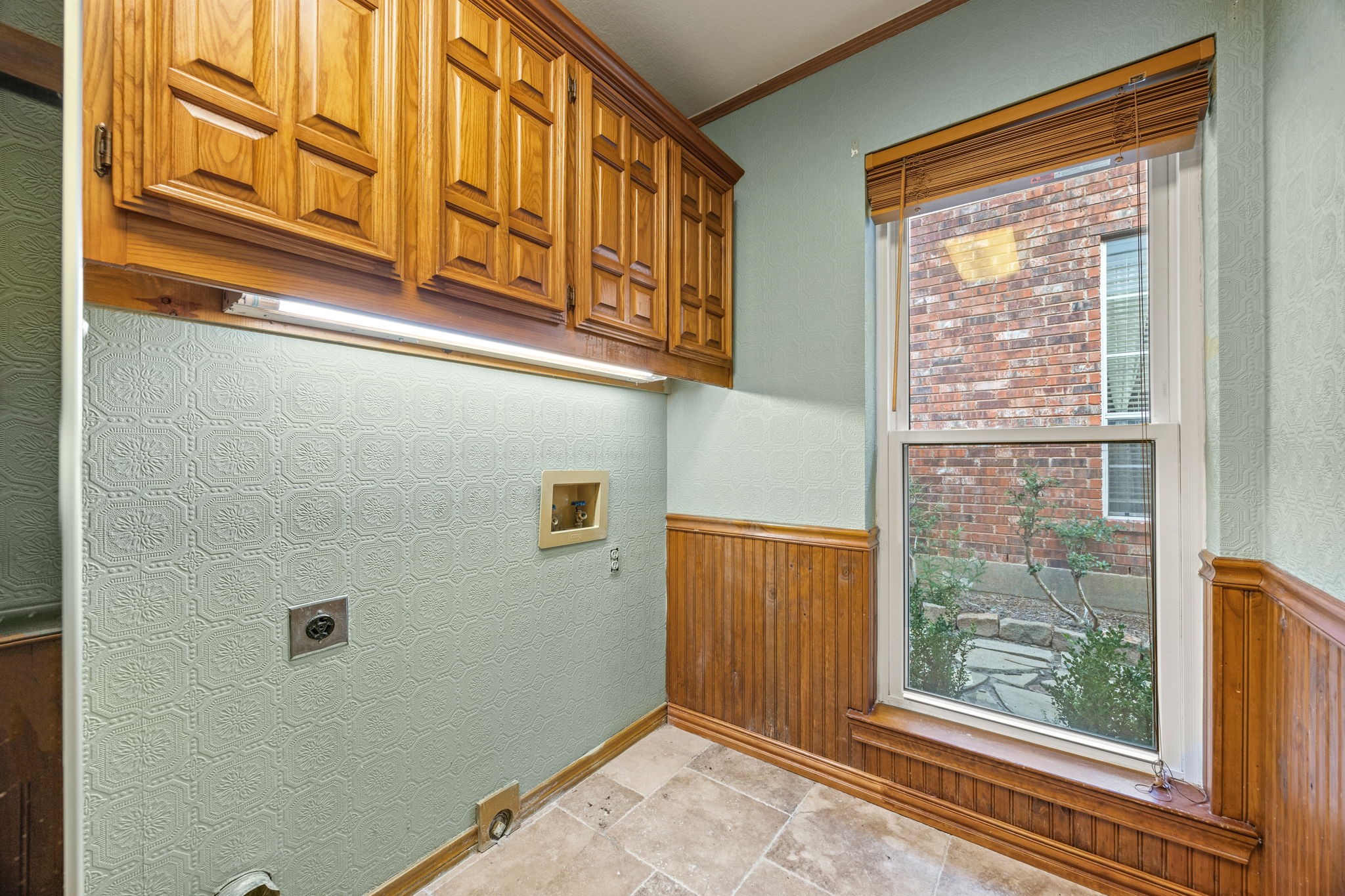 801 Spring Canyon Drive