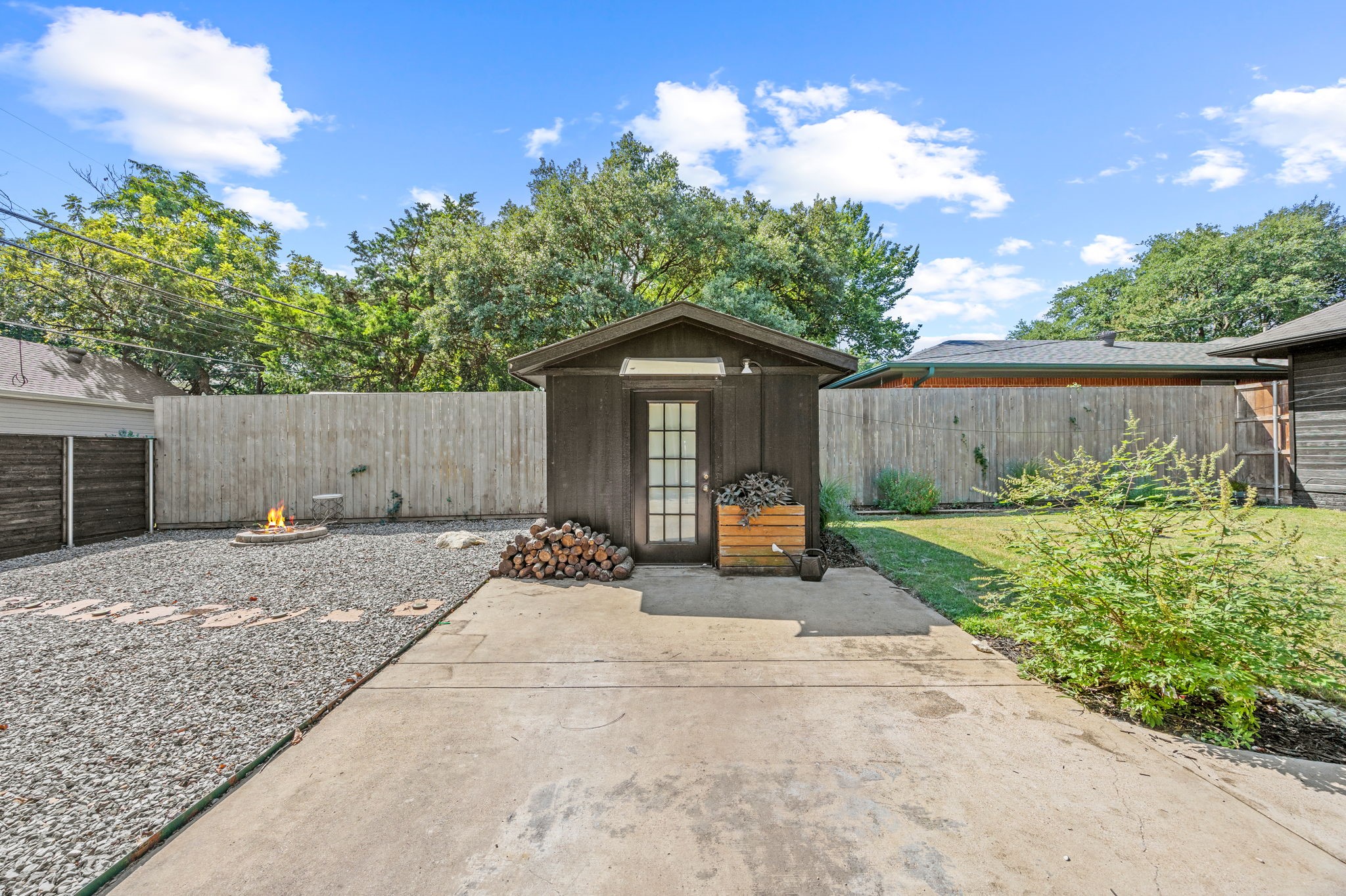 938 N Clinton Avenue