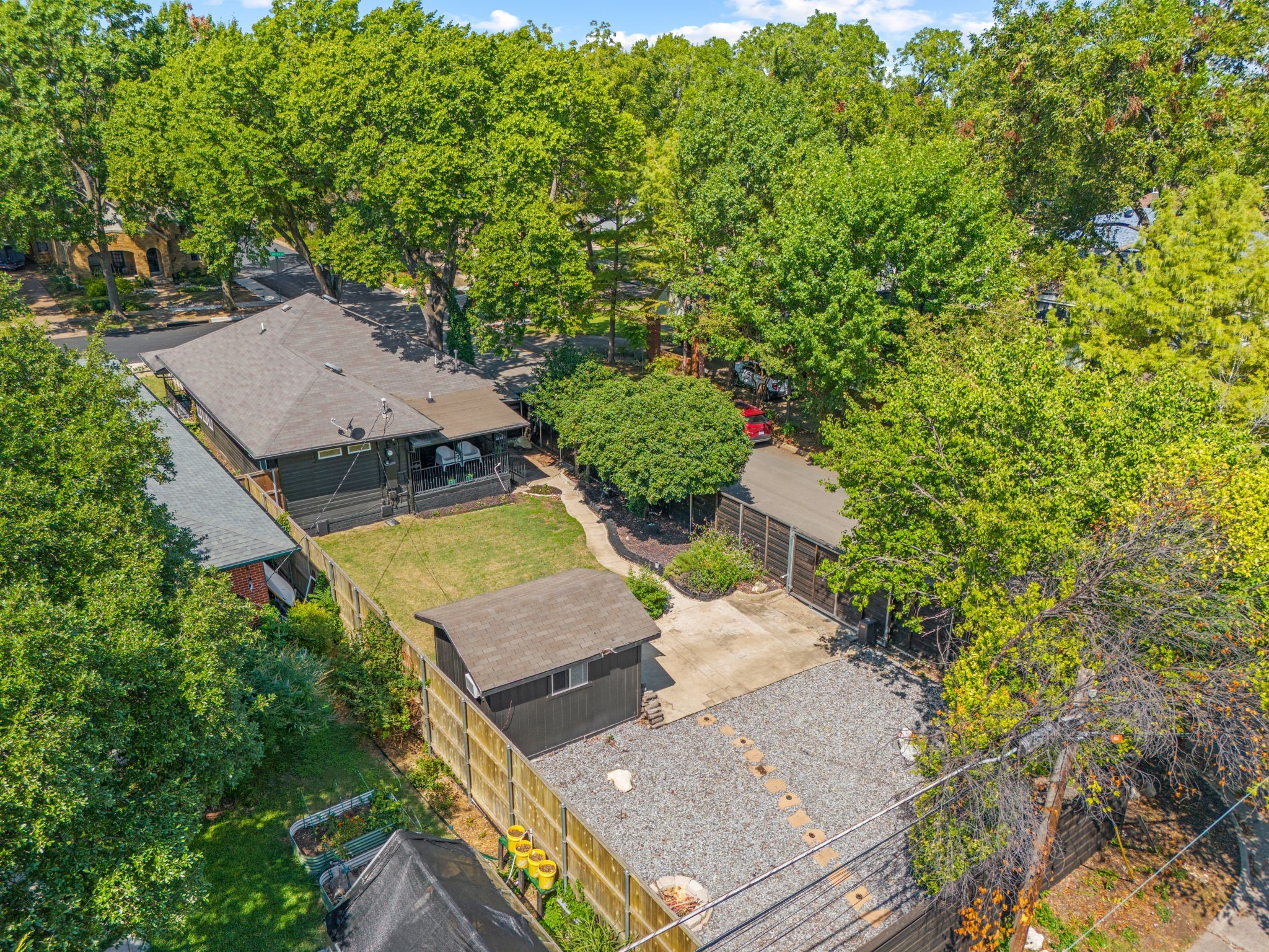 938 N Clinton Avenue