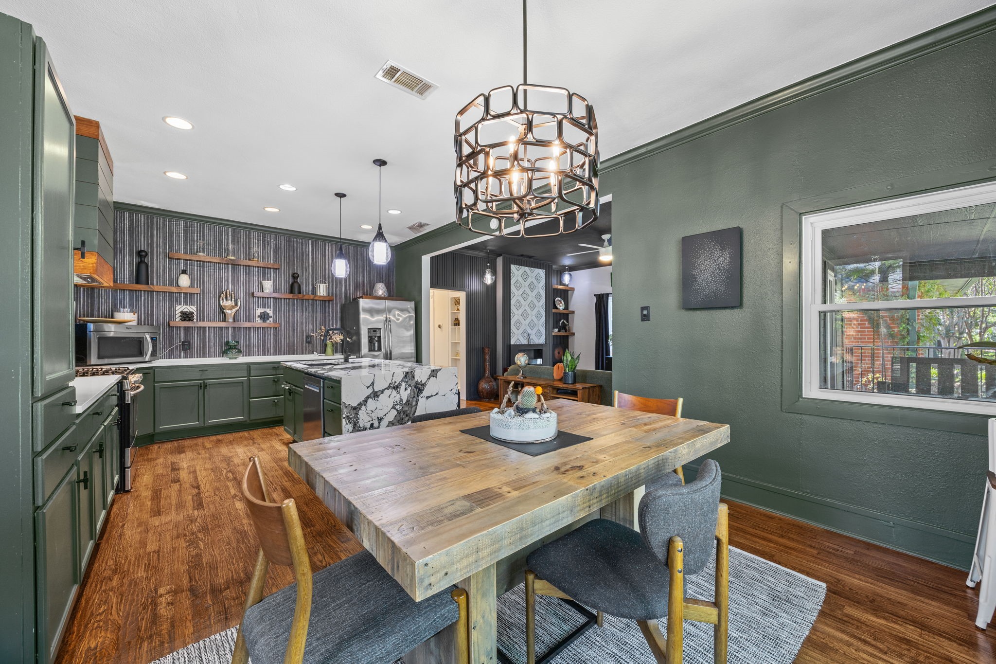 938 N Clinton Avenue