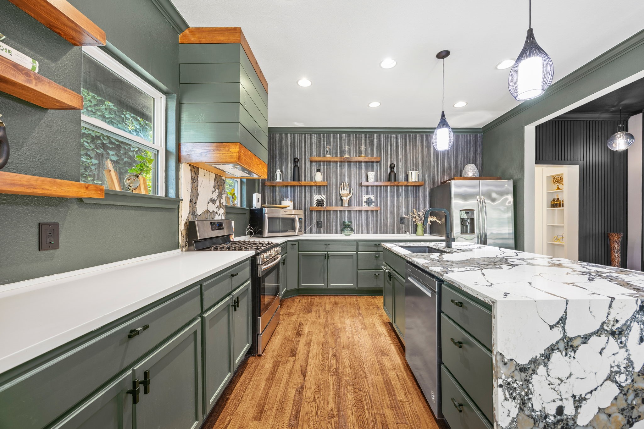 938 N Clinton Avenue