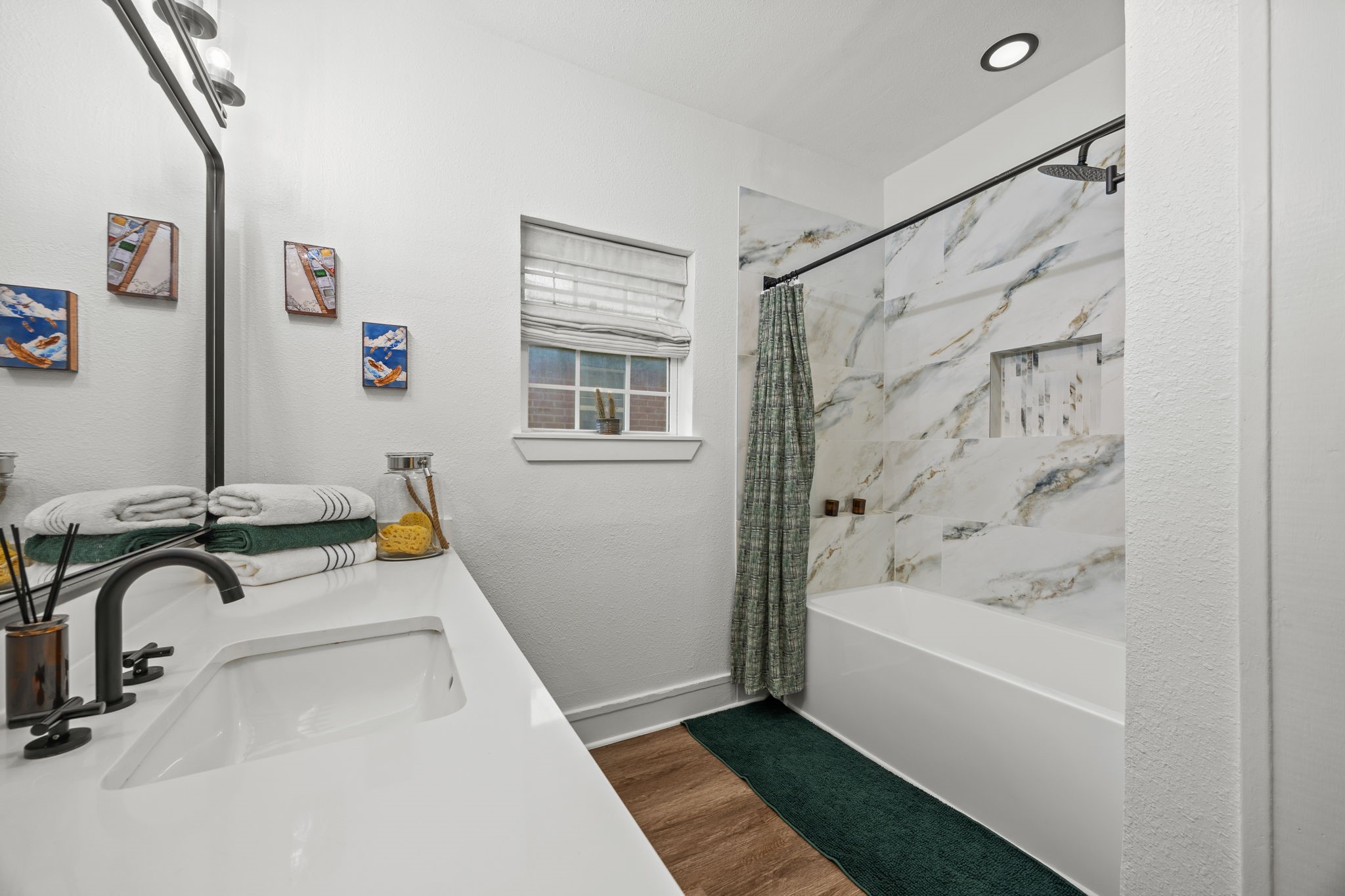 938 N Clinton Avenue