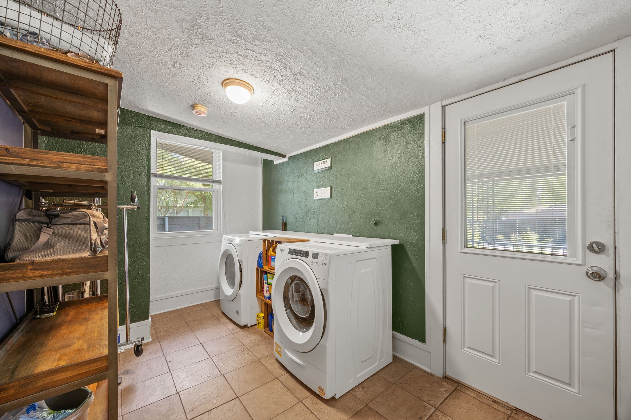 938 N Clinton Avenue