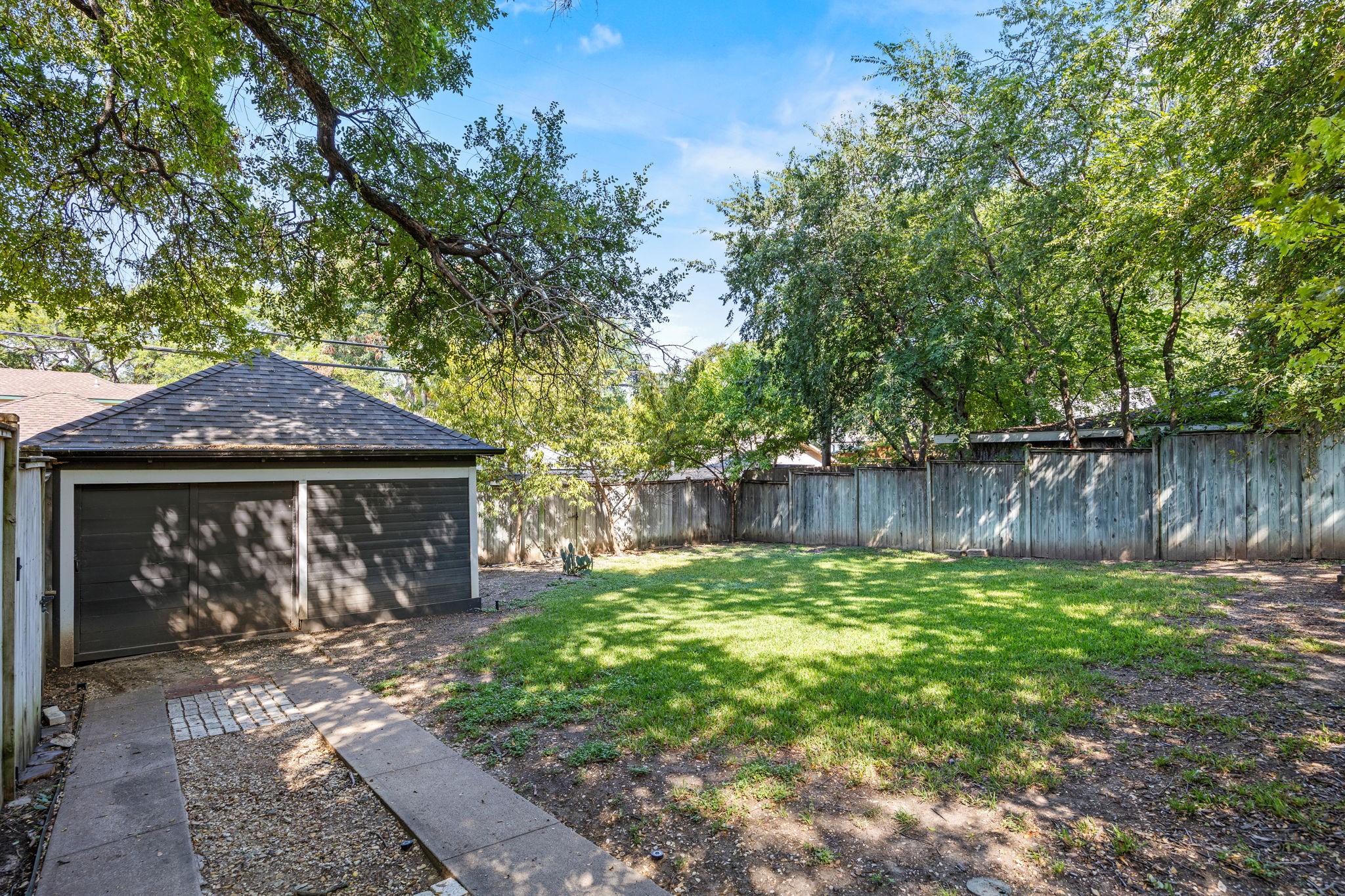 1007 N Windomere Avenue