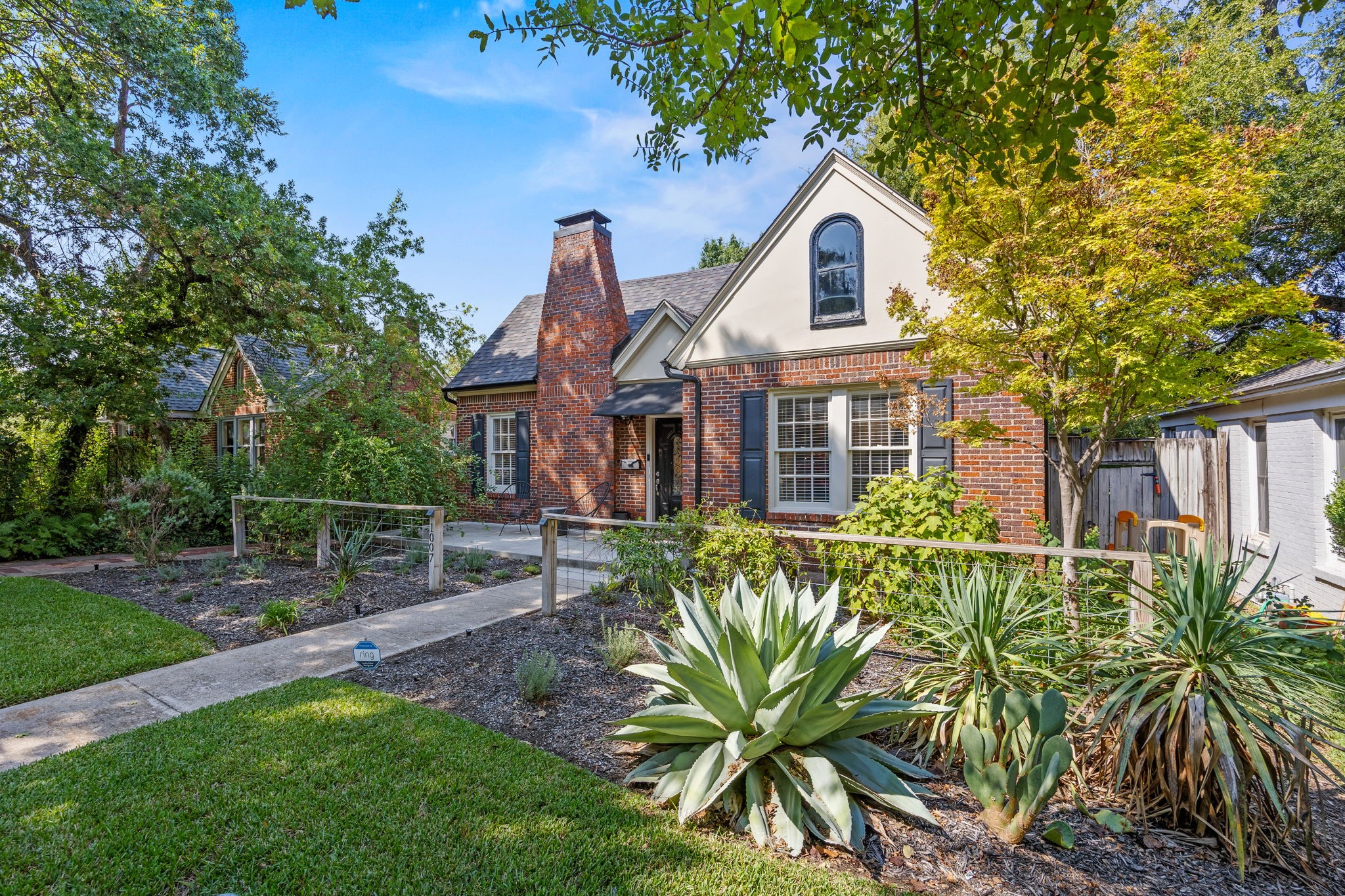 1007 N Windomere Avenue