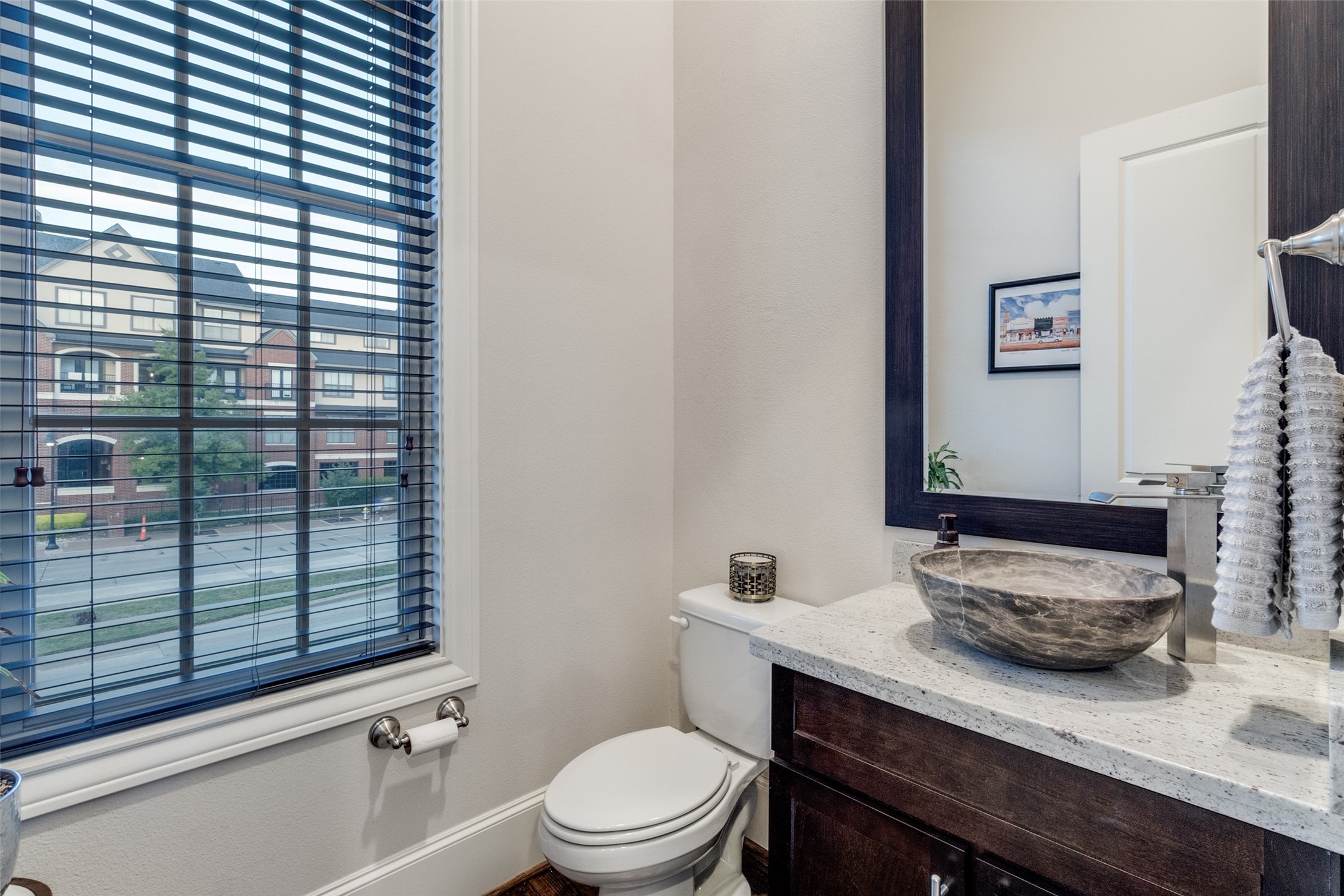 723 S Cesar Chavez Boulevard