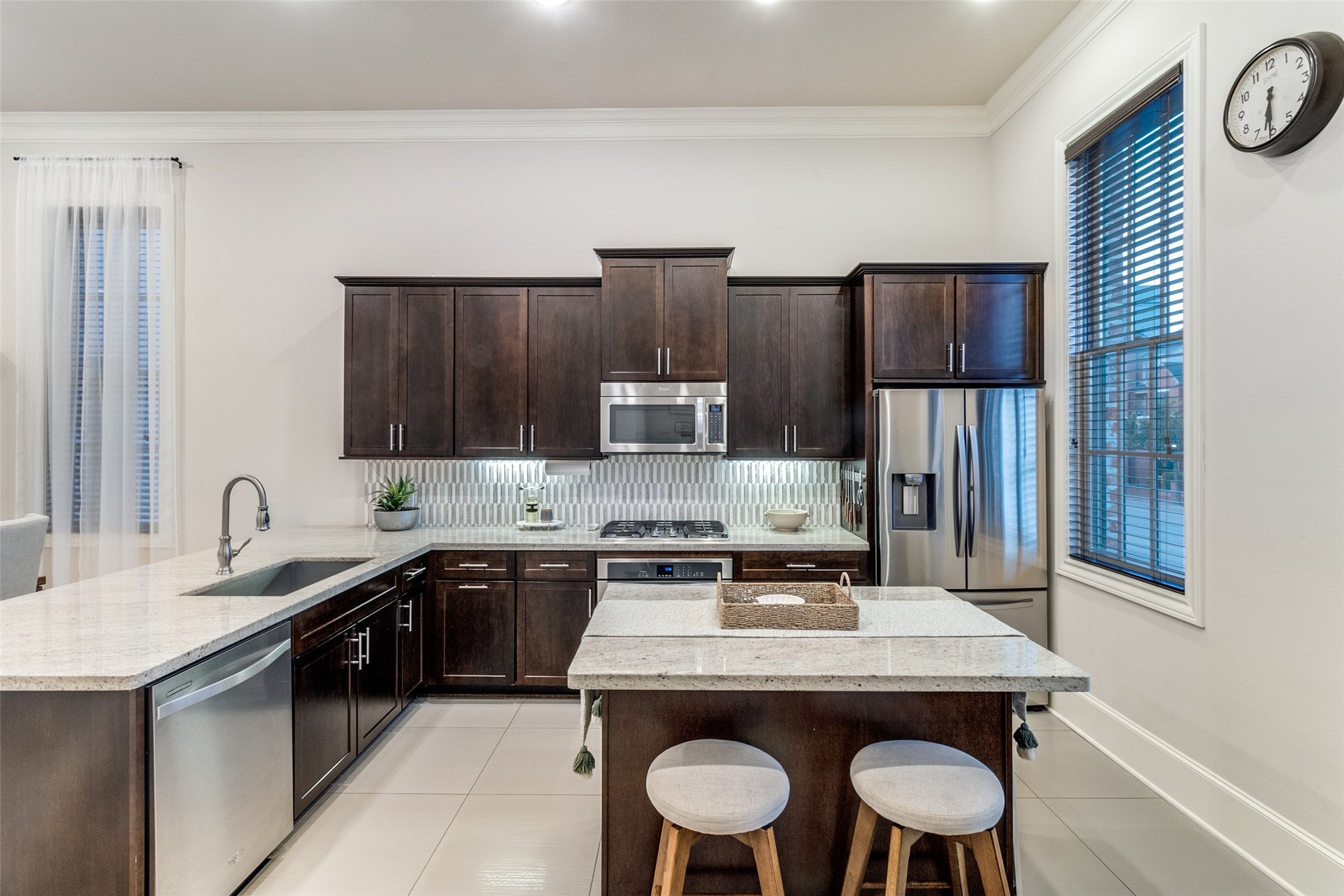 723 S Cesar Chavez Boulevard