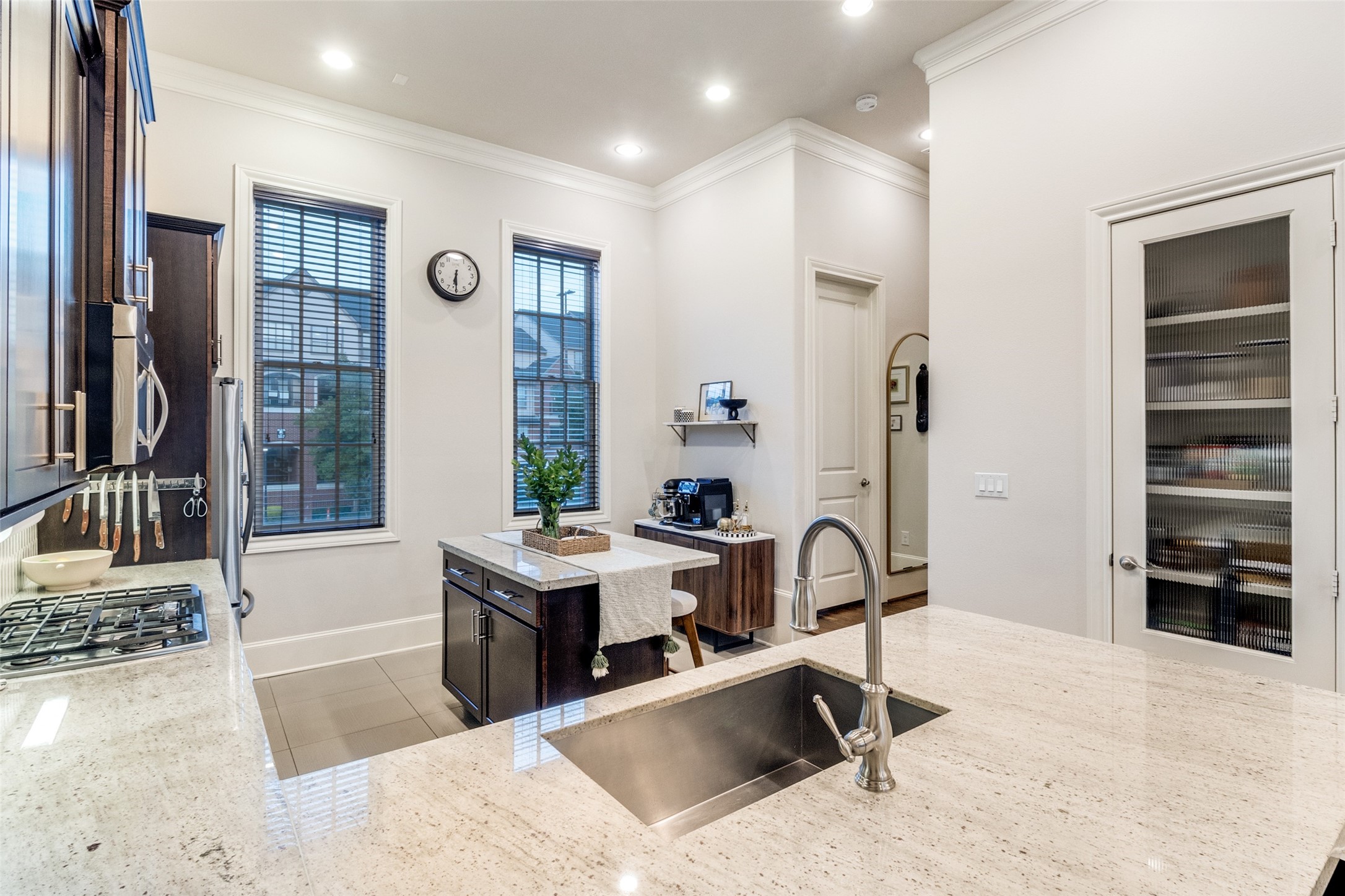 723 S Cesar Chavez Boulevard