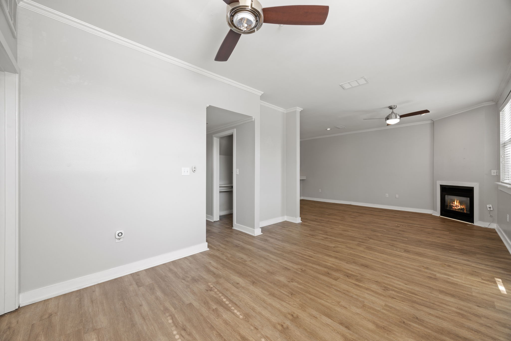 3922 Gilbert Avenue 106