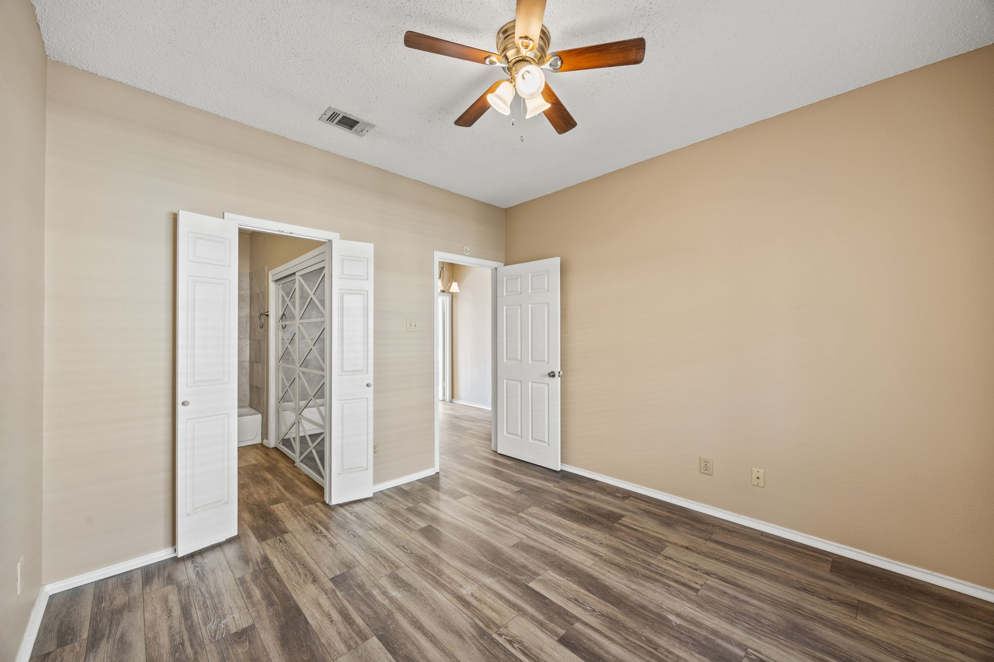 4800 W Lovers Lane 406