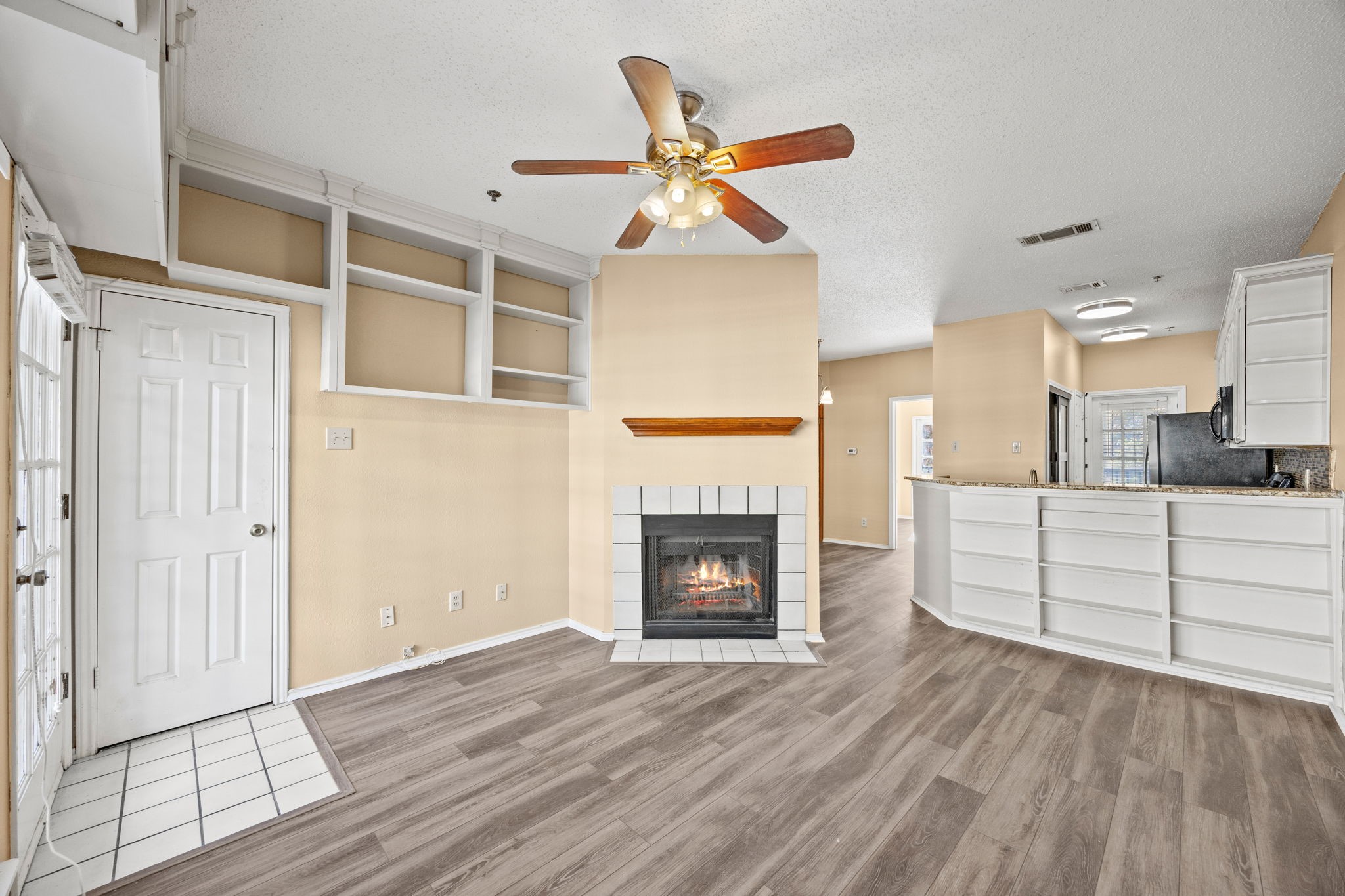 4800 W Lovers Lane 406