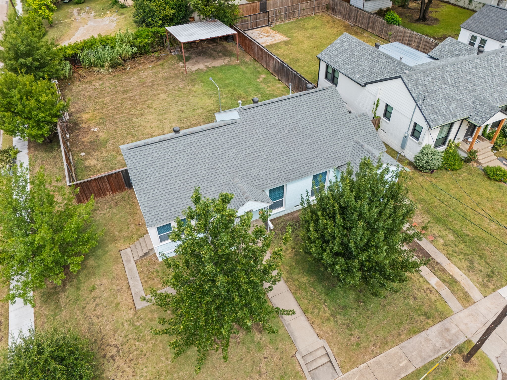 907 Buckalew Street