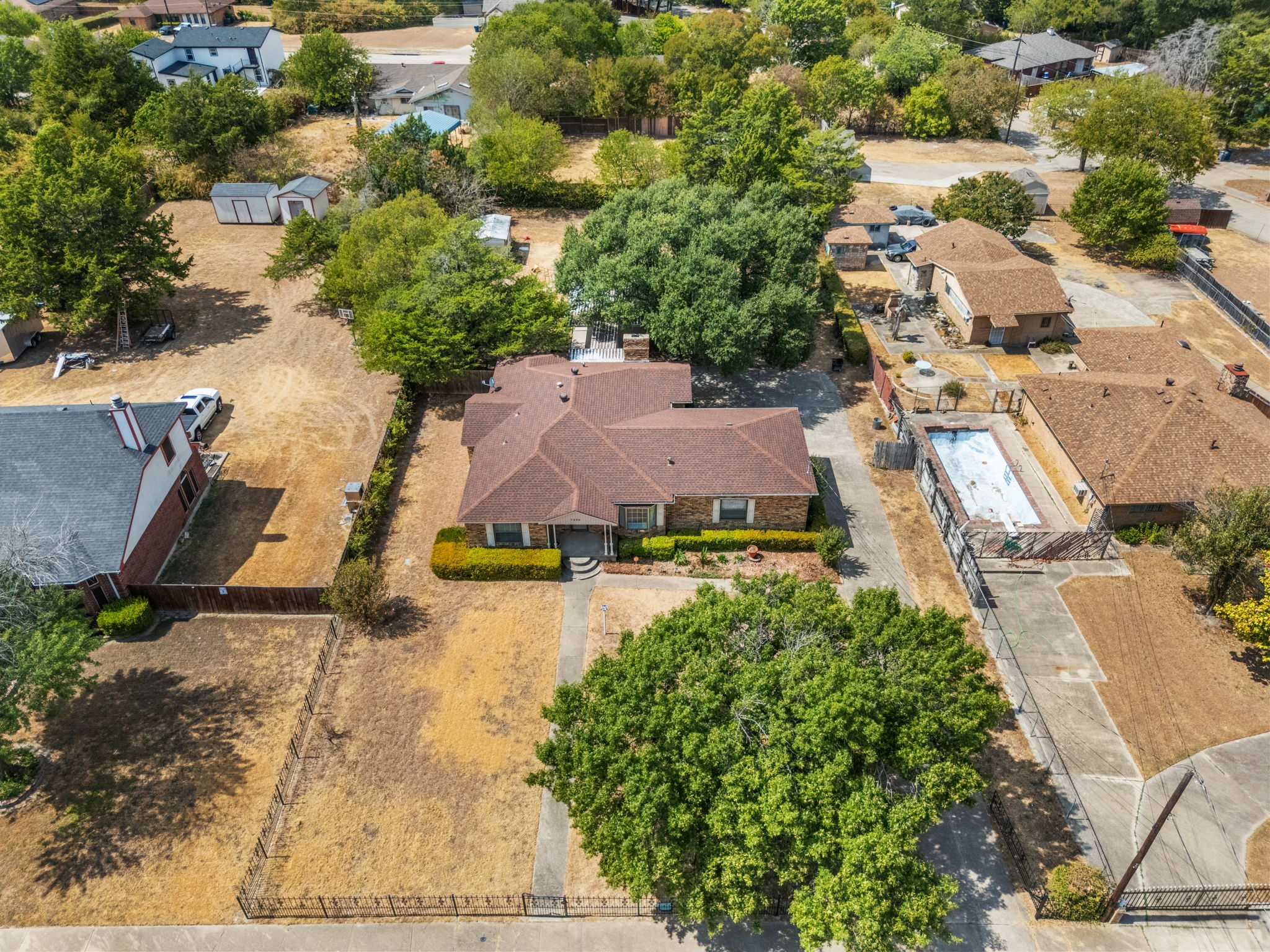 7235 Vecino Drive