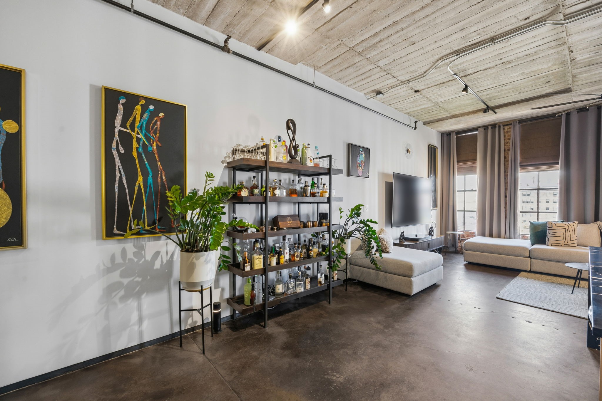1122 Jackson Street 609