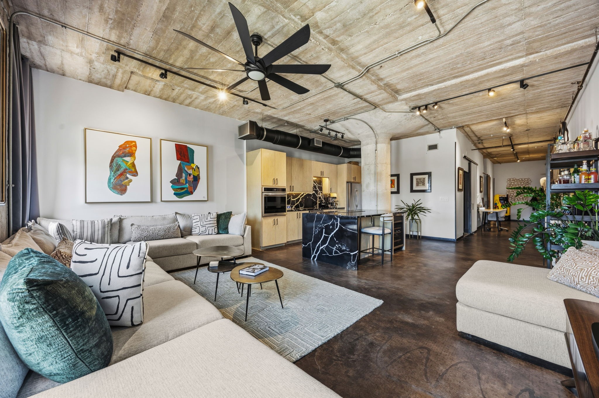 1122 Jackson Street 609