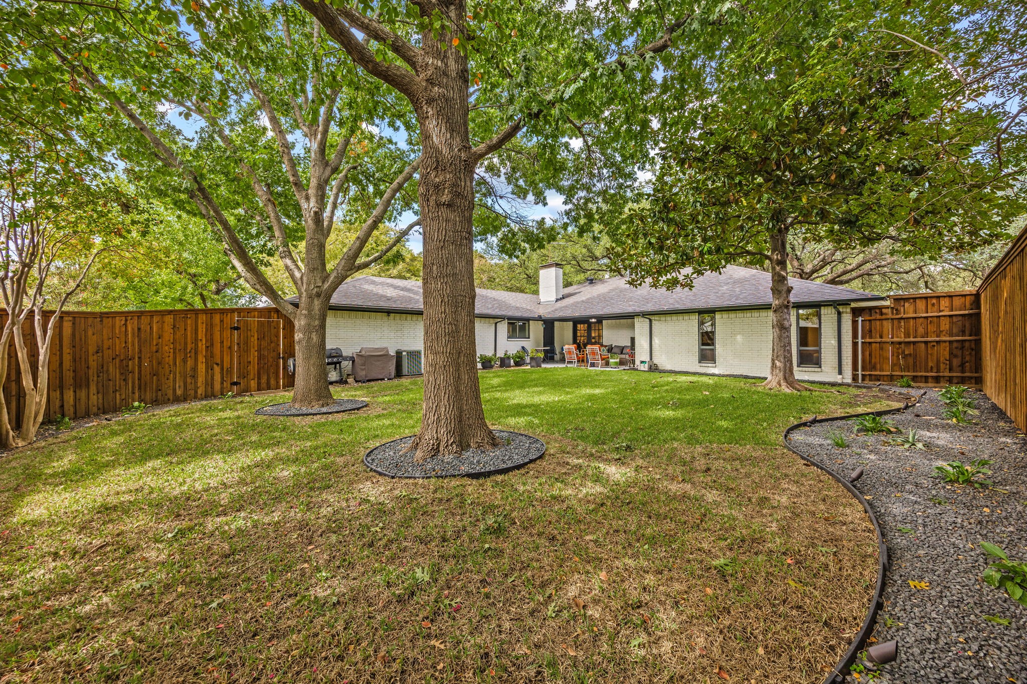 4136 Flintridge Drive
