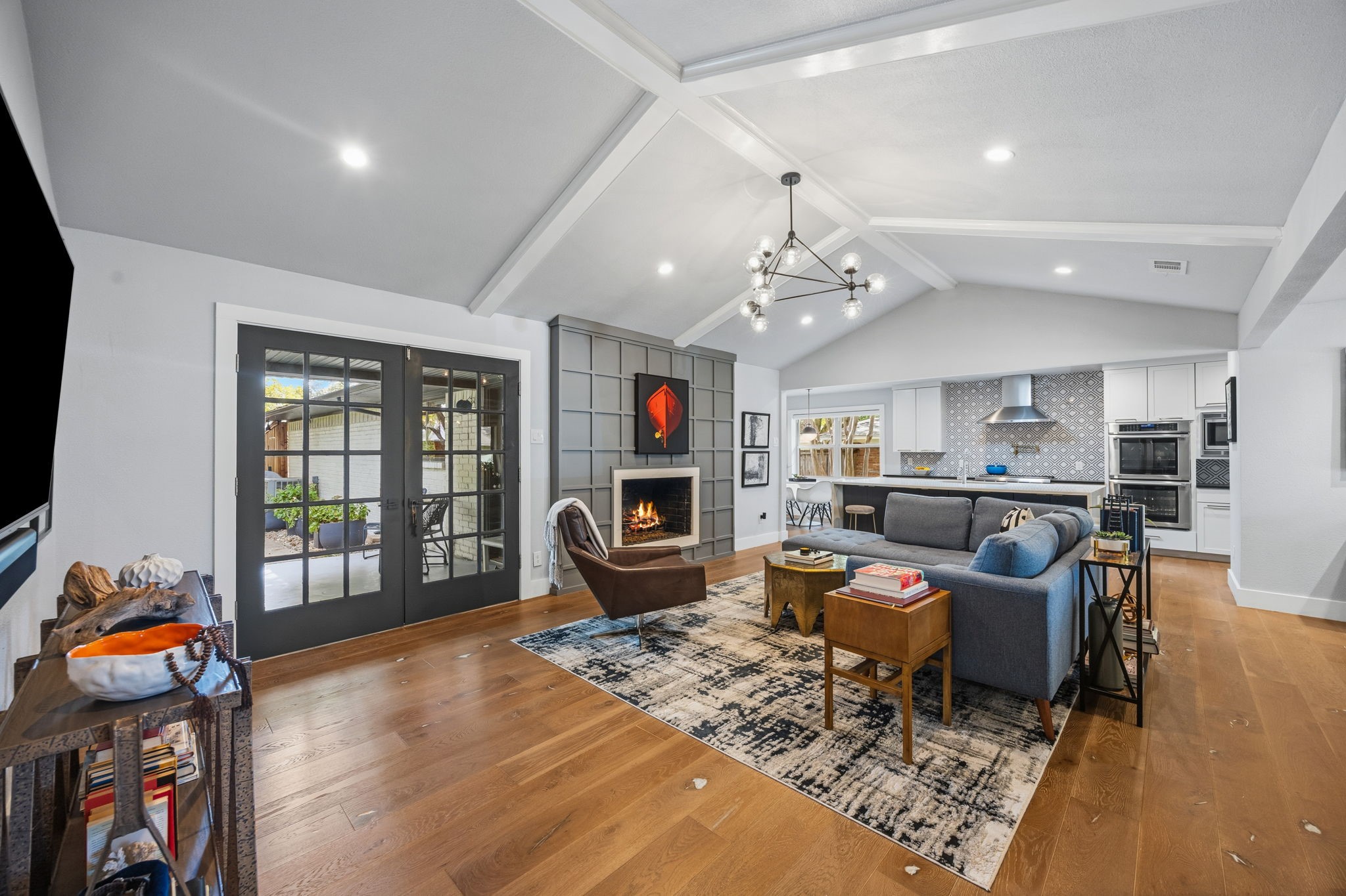 4136 Flintridge Drive