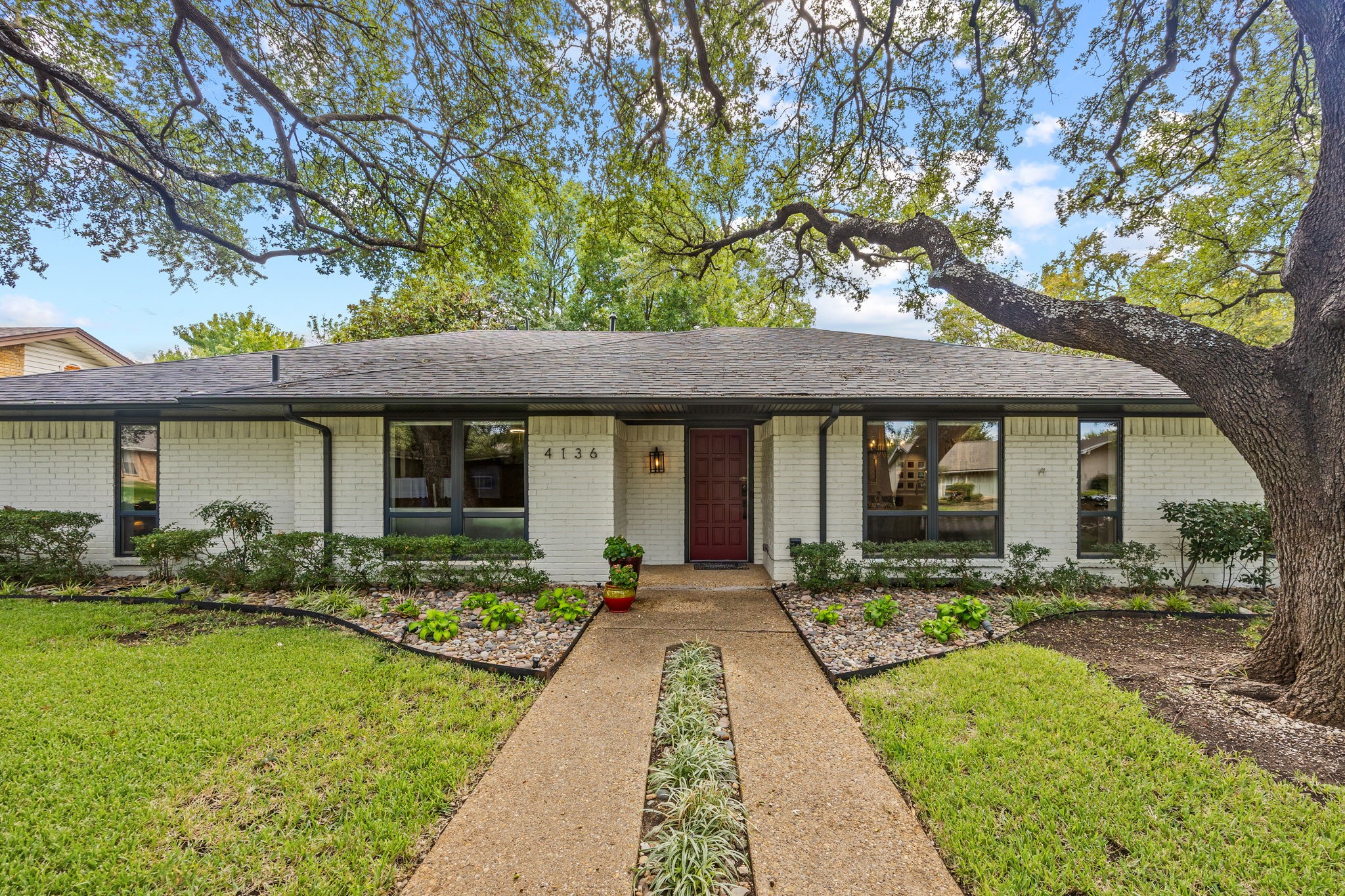 4136 Flintridge Drive