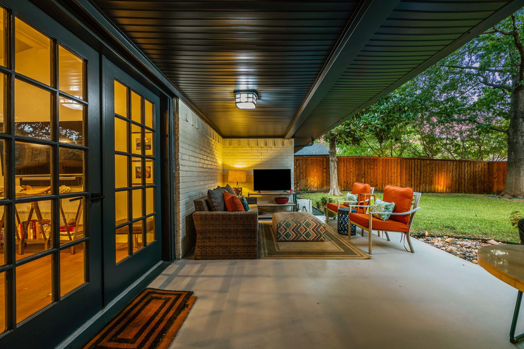4136 Flintridge Drive
