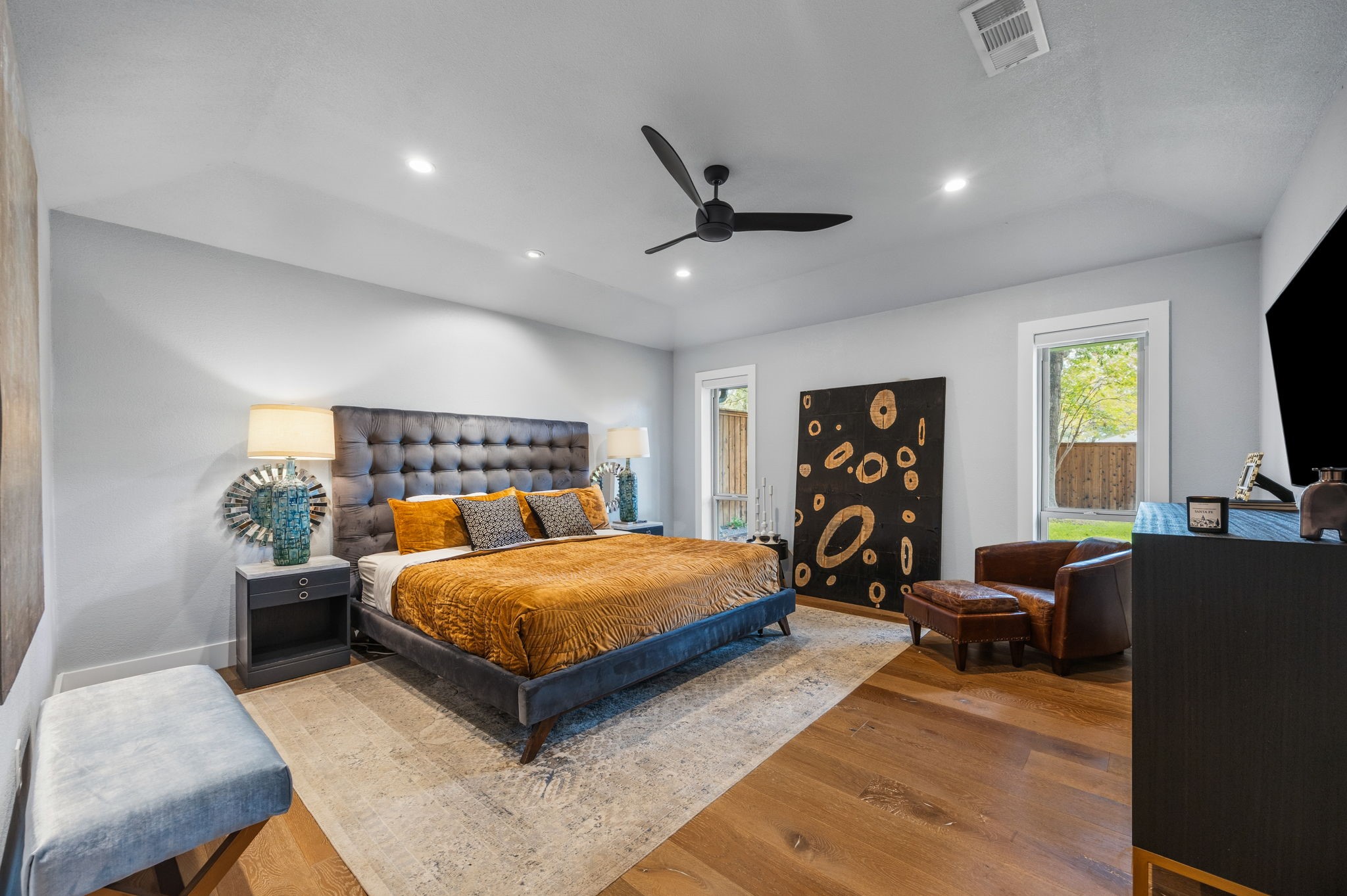 4136 Flintridge Drive