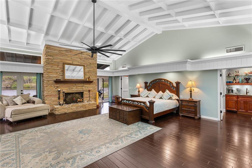 620 E Fort Thompson AVE