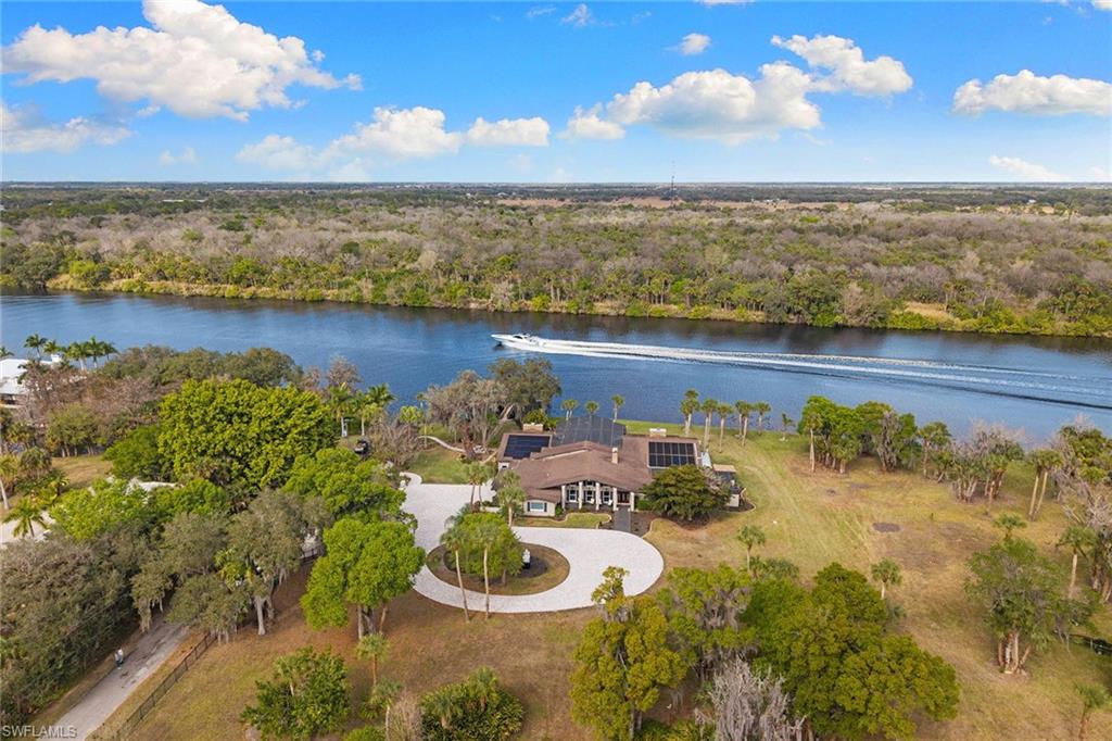 620 E Fort Thompson AVE