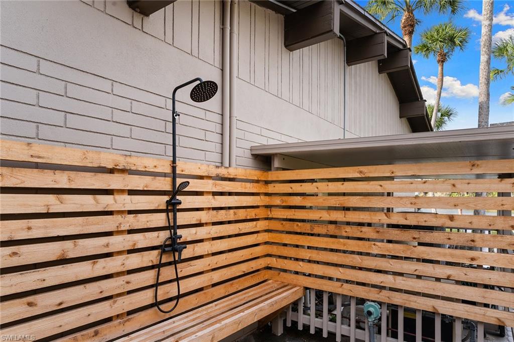 620 E Fort Thompson AVE