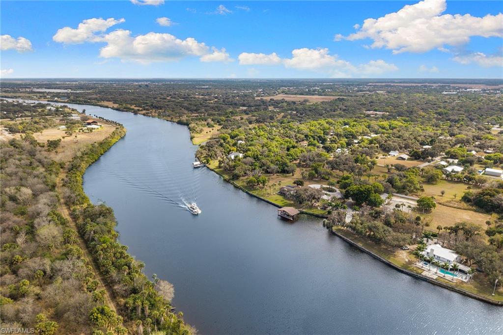 620 E Fort Thompson AVE